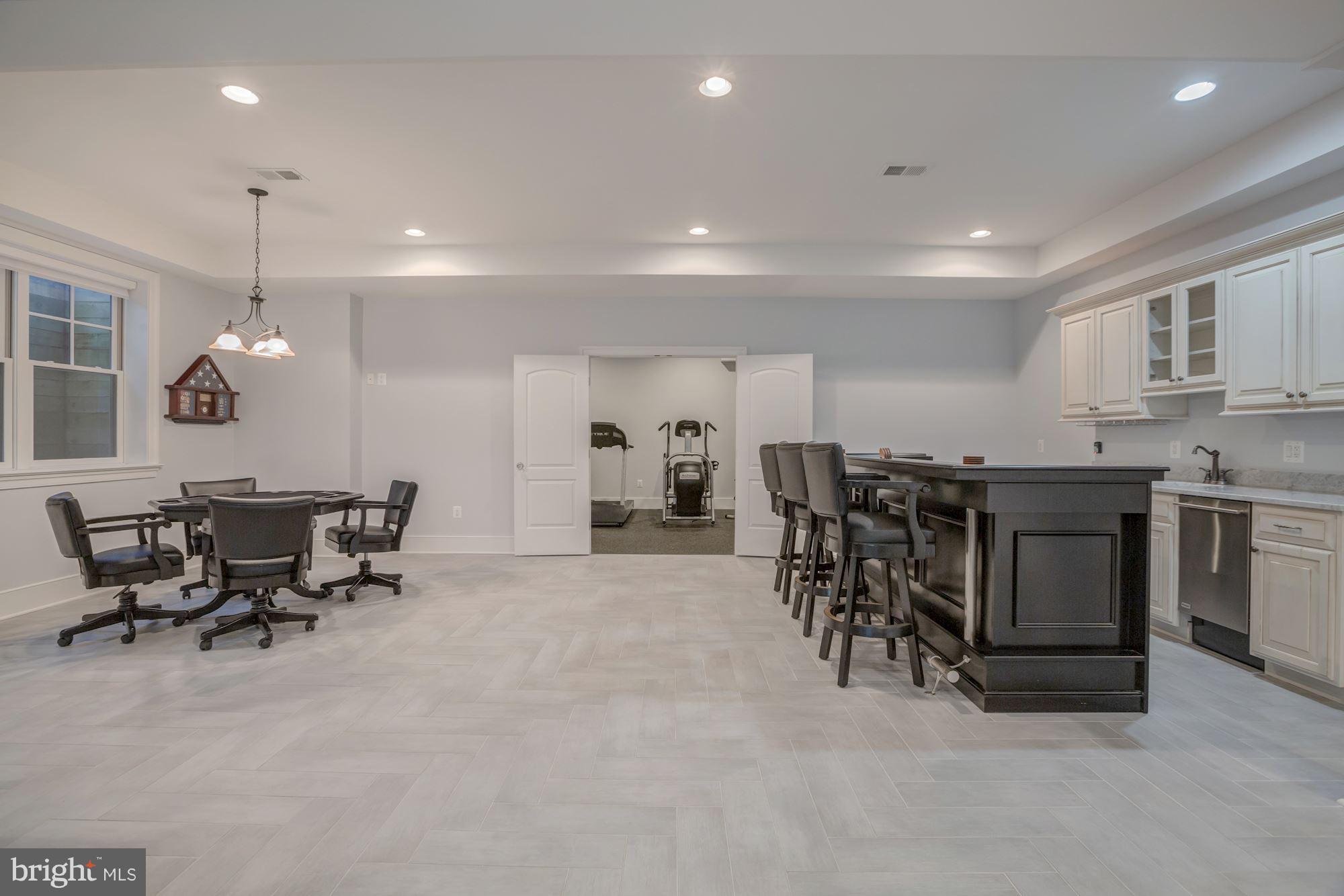 BERKSHIRE OAKWOOD - Residential