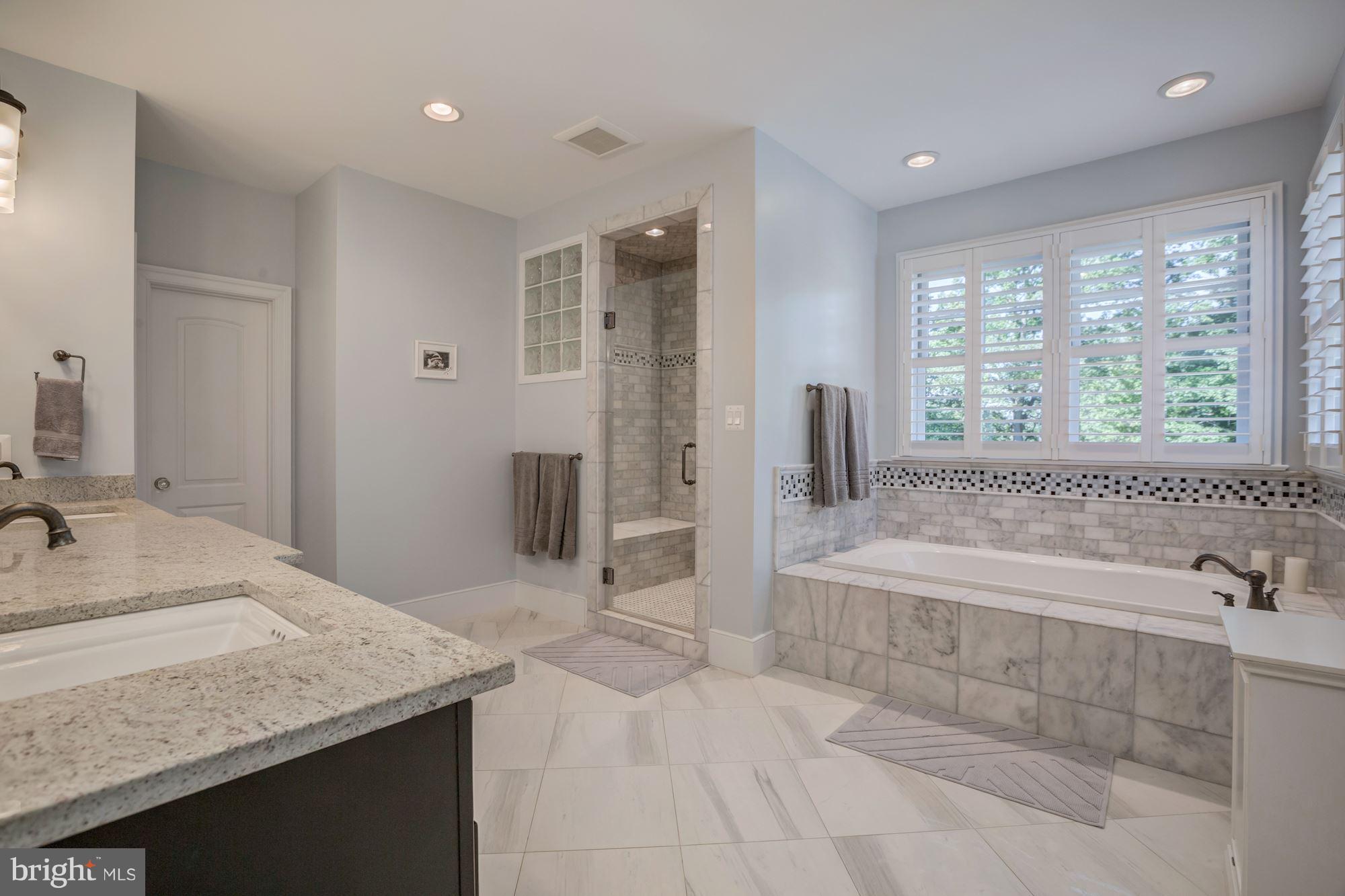 BERKSHIRE OAKWOOD - Residential