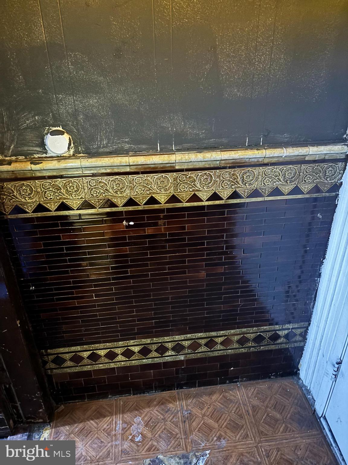 STRAWBERRY MANSION - Residential