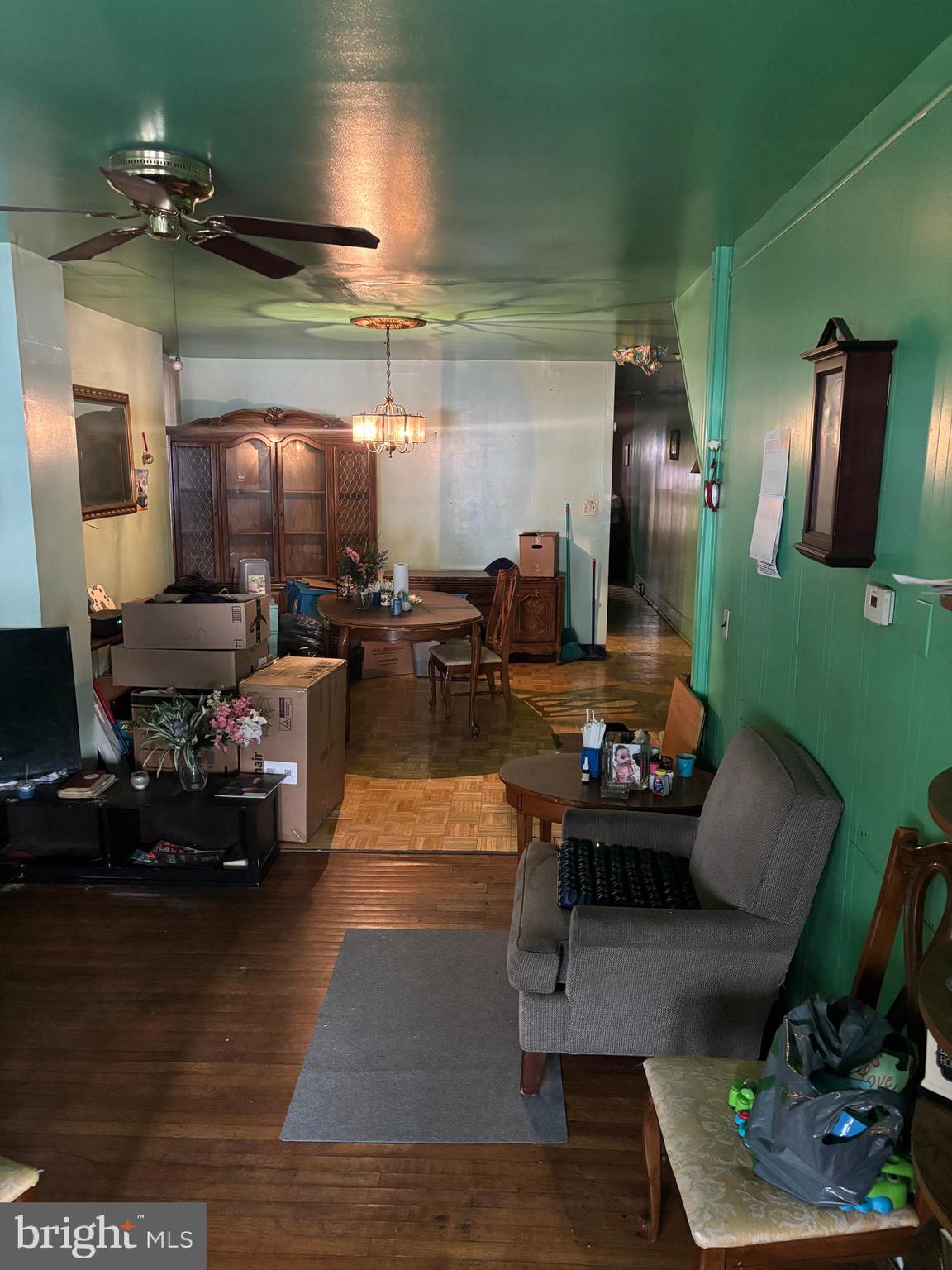 STRAWBERRY MANSION - Residential