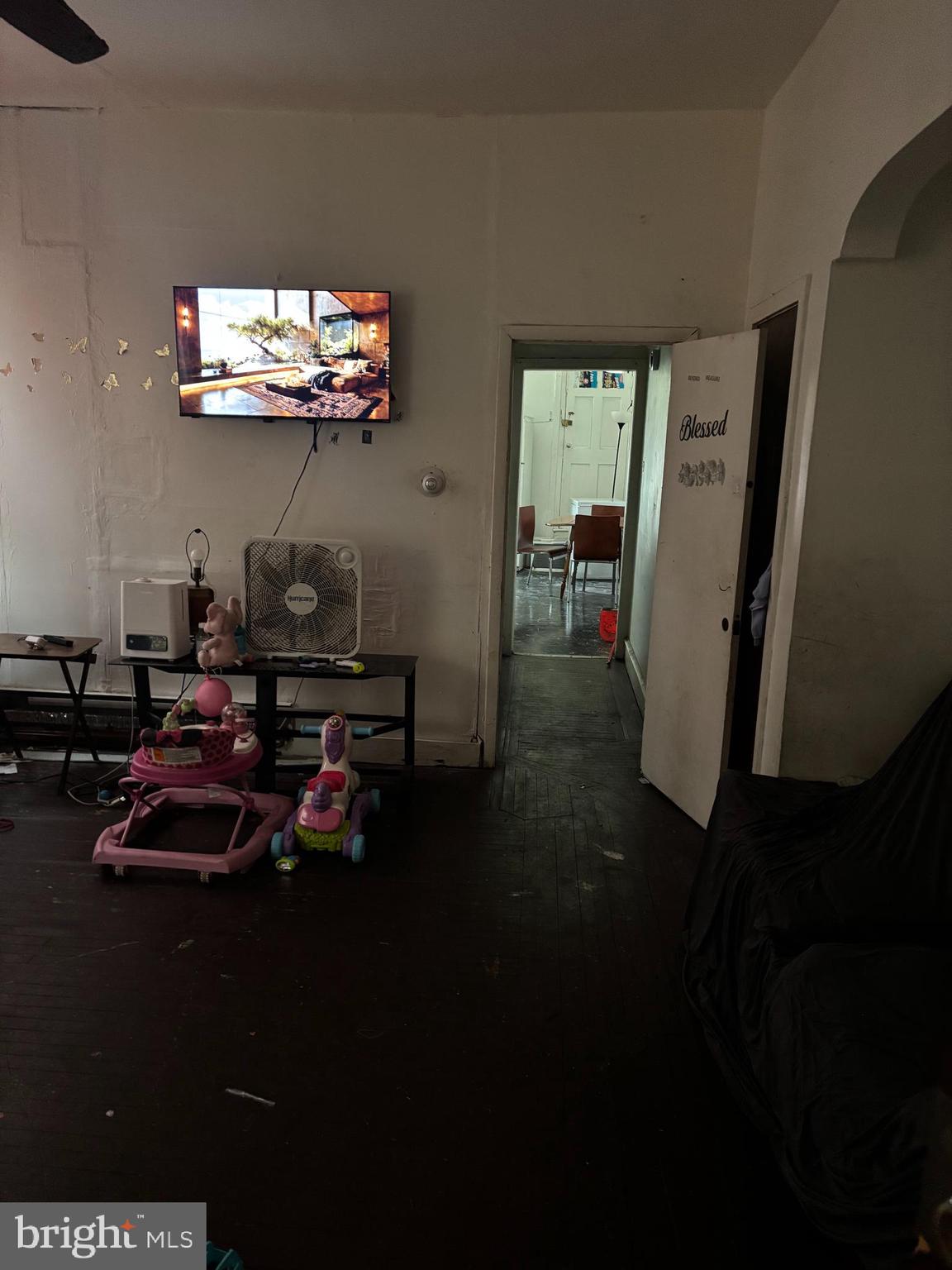 STRAWBERRY MANSION - Residential