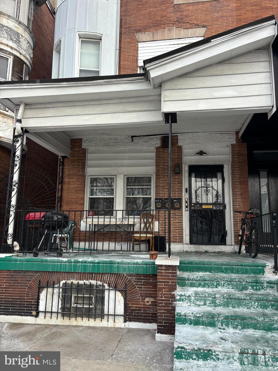 STRAWBERRY MANSION - Residential