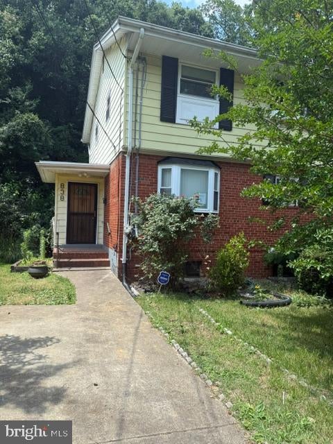838 BOOKER DRIVE