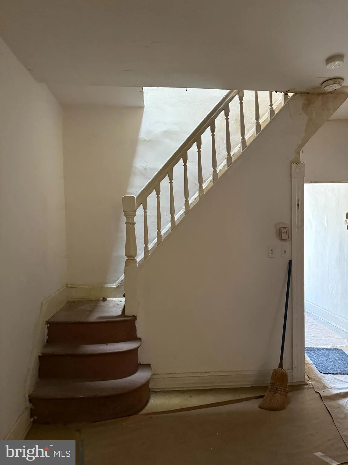 Baltimore, Maryland 21224, United States, 3 Bedrooms Bedrooms, ,1 BathroomBathrooms,Residential,Pending,185000