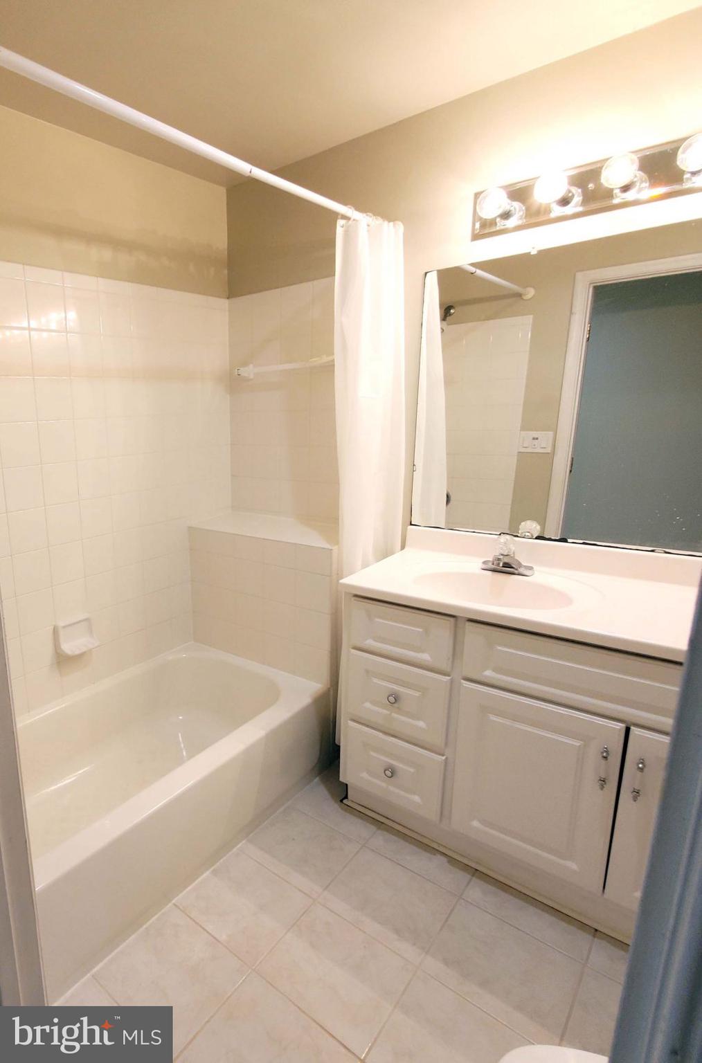 HIRST FARM - Residential