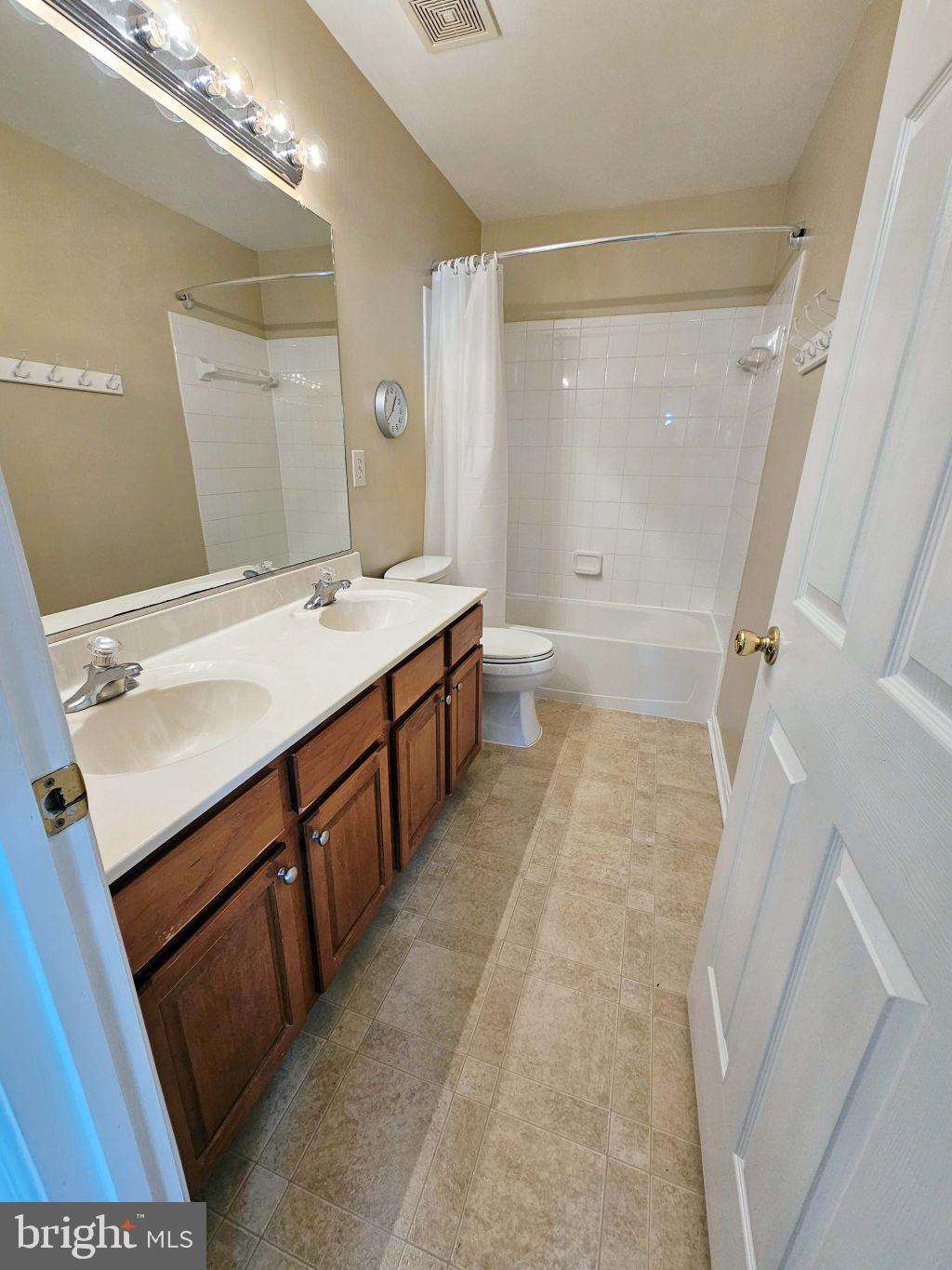 HIRST FARM - Residential