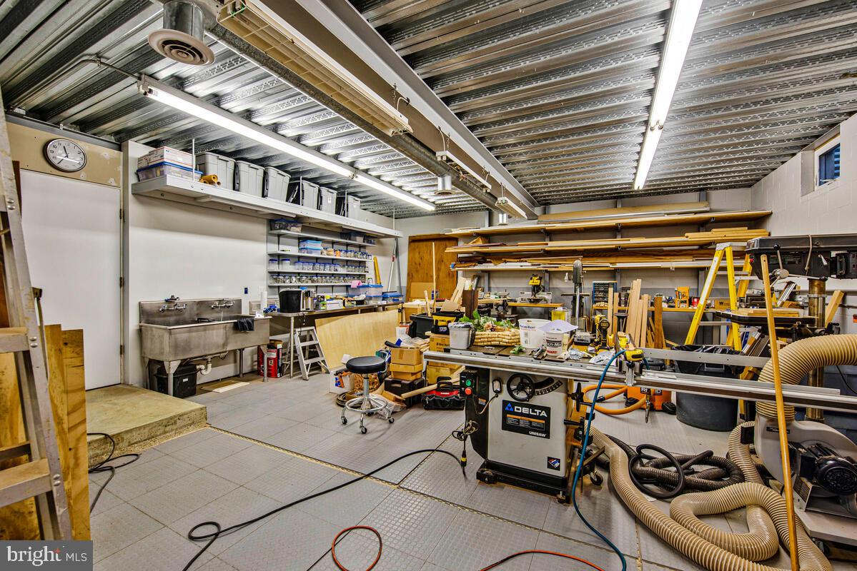 FERRY FARMS - Residential