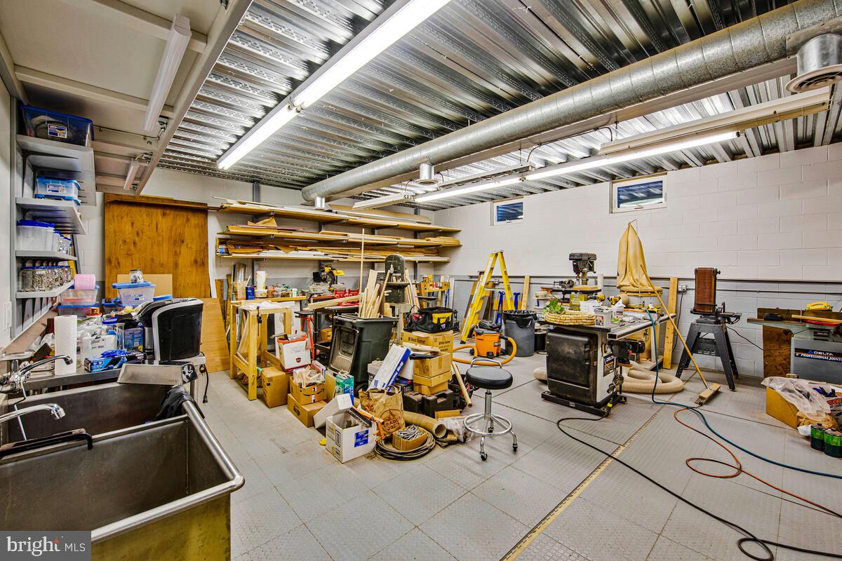 FERRY FARMS - Residential