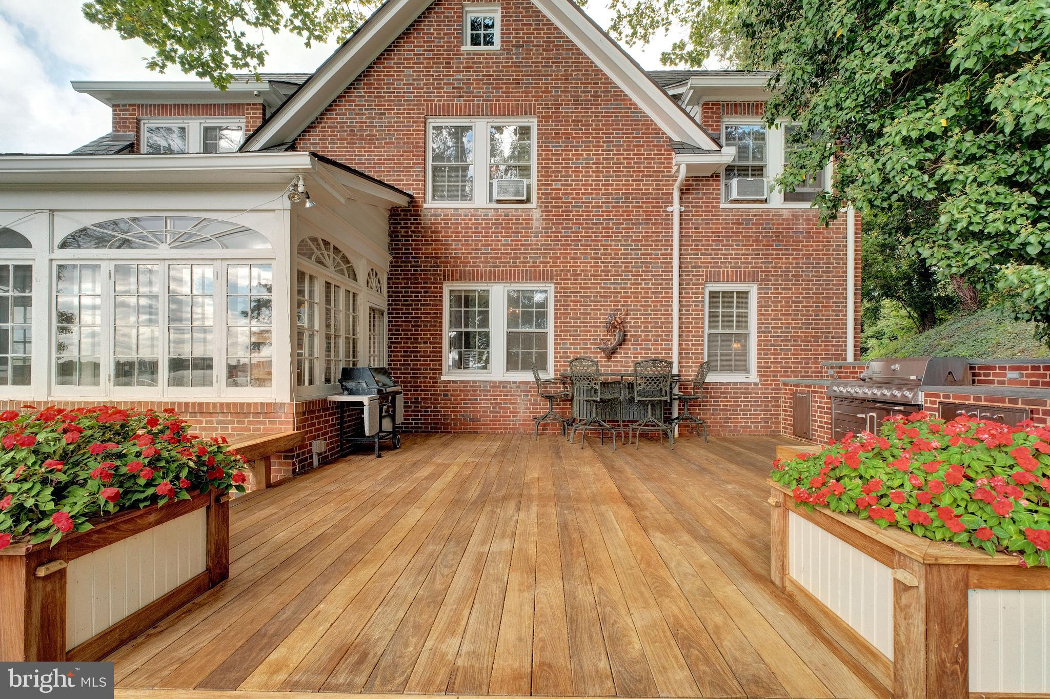 FERRY FARMS - Residential