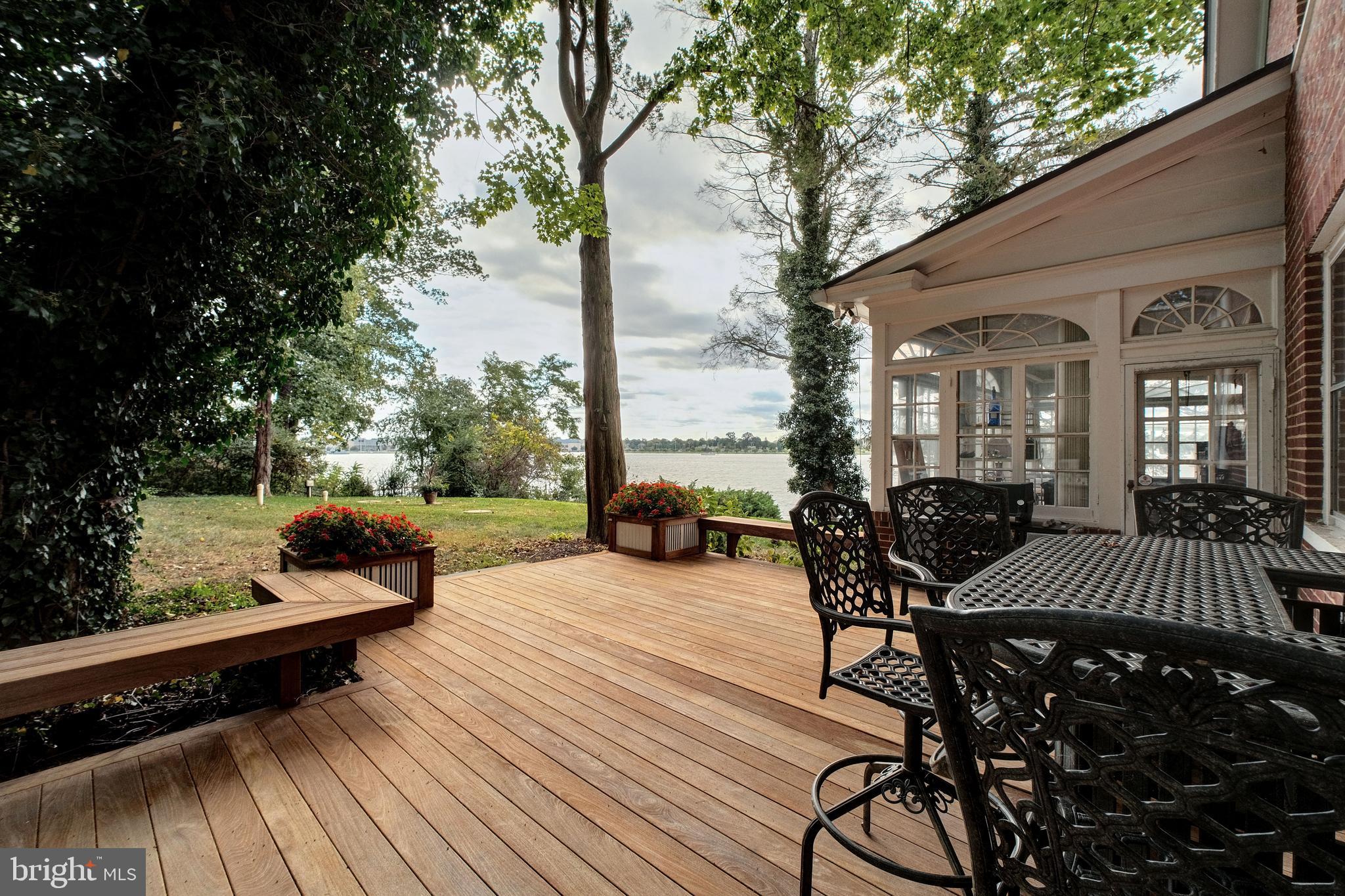 FERRY FARMS - Residential