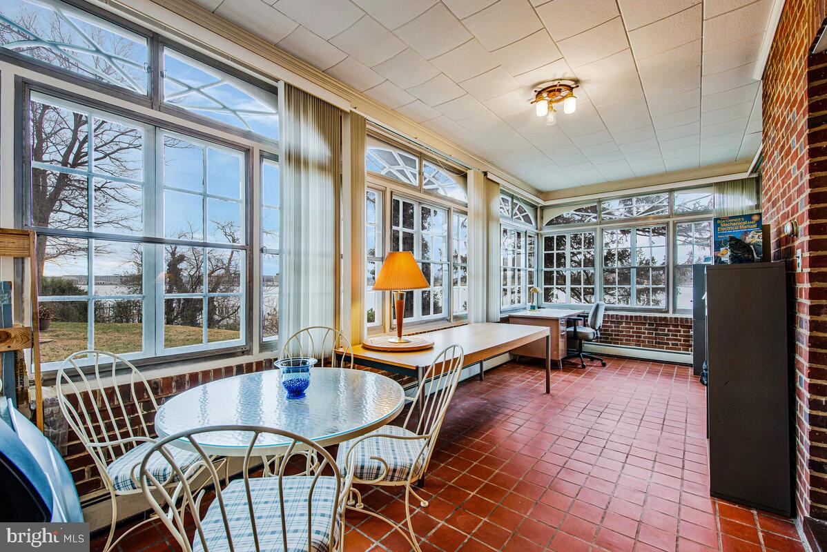 FERRY FARMS - Residential