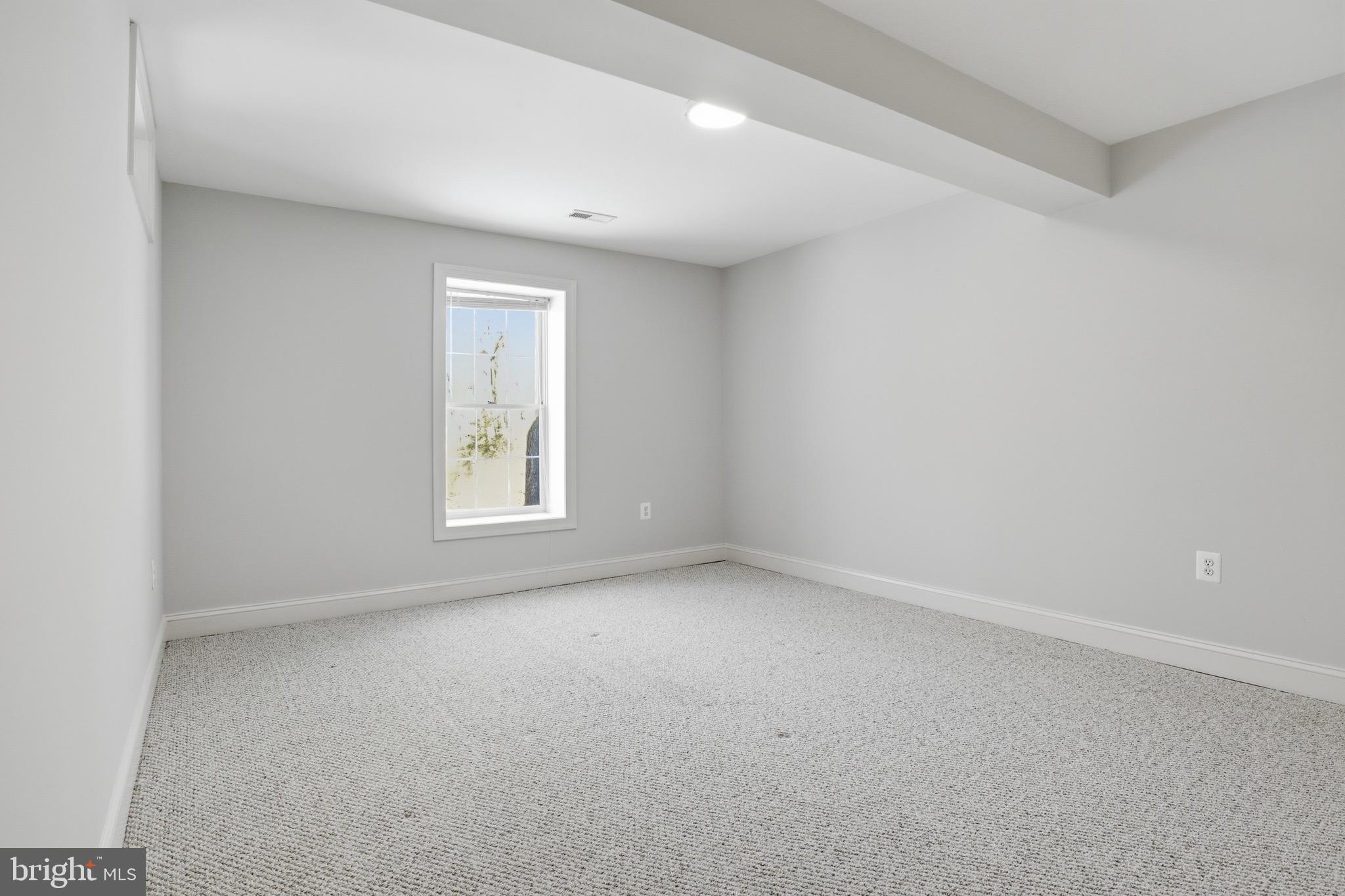 WILLOWS OF POTOMAC - Residential