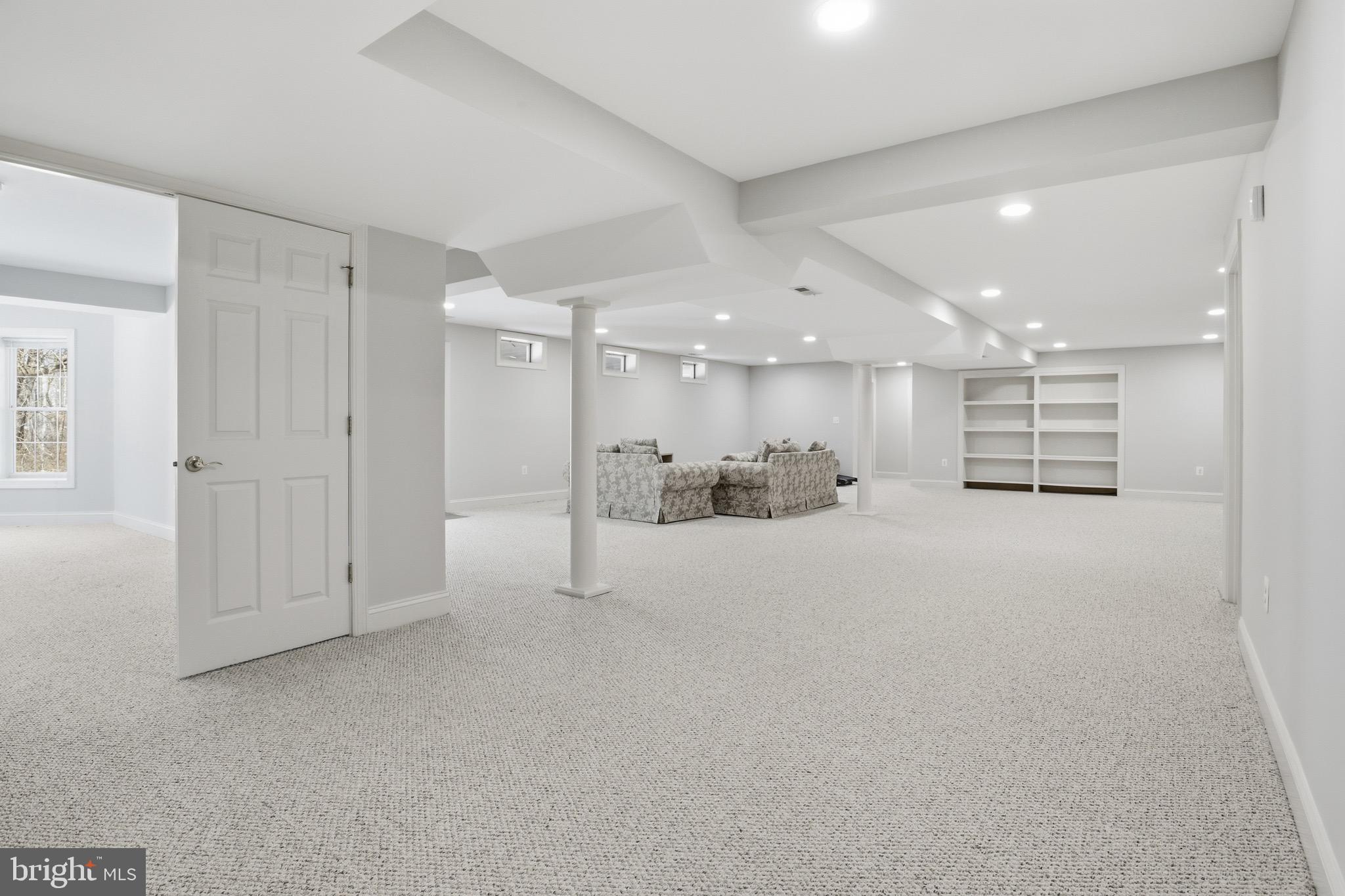 WILLOWS OF POTOMAC - Residential