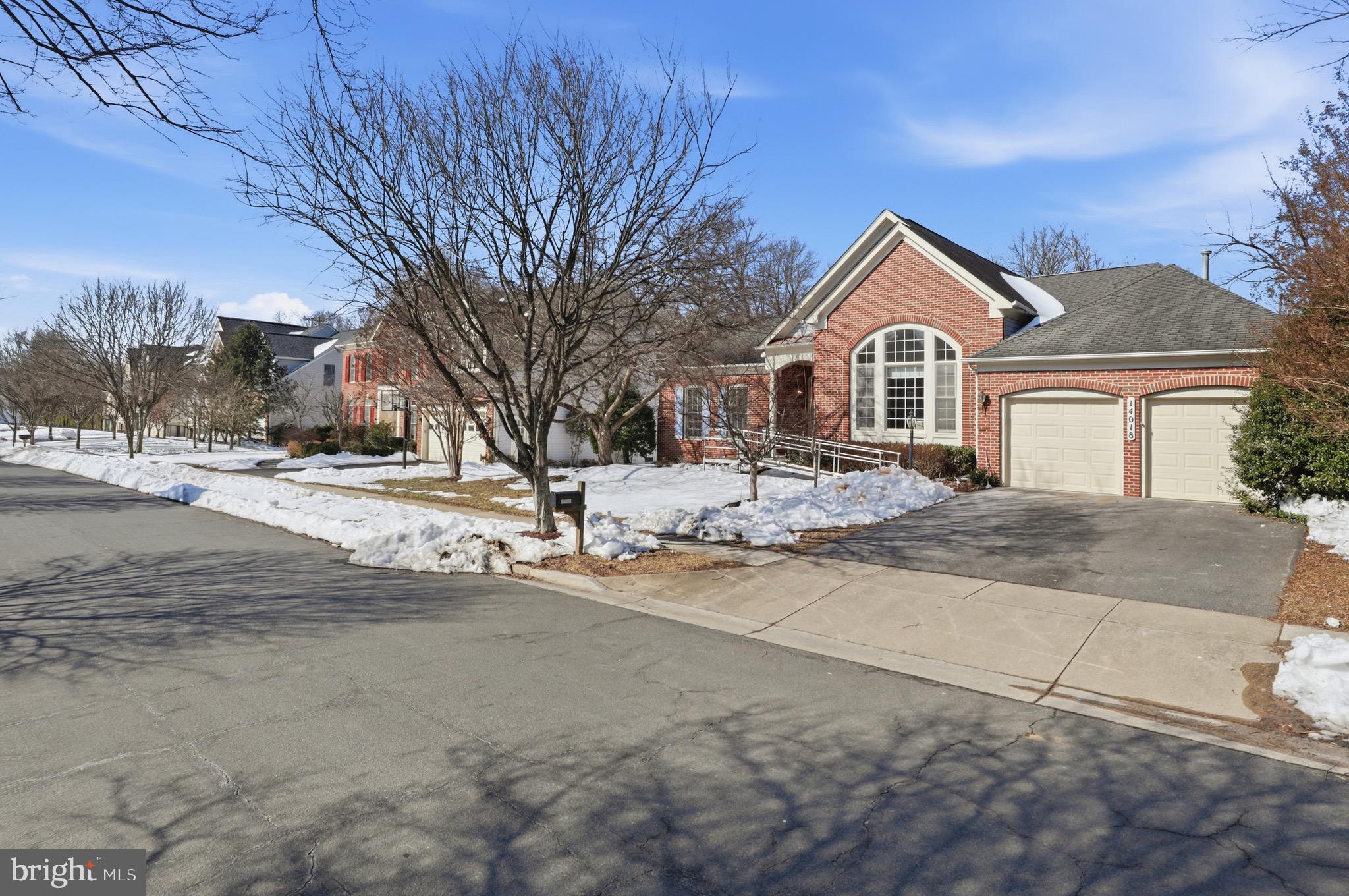 WILLOWS OF POTOMAC - Residential