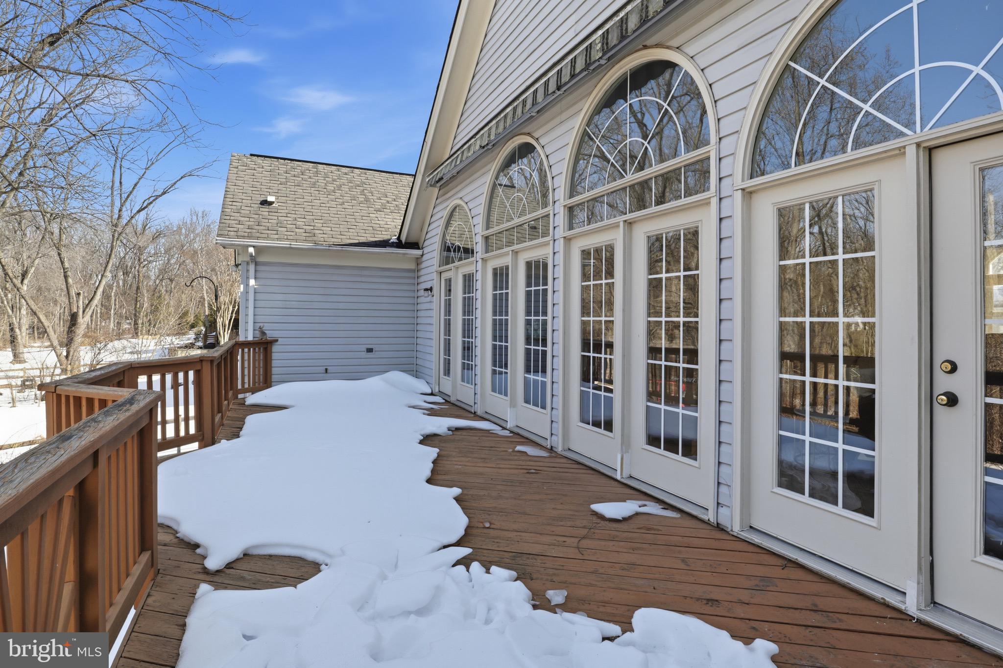 WILLOWS OF POTOMAC - Residential