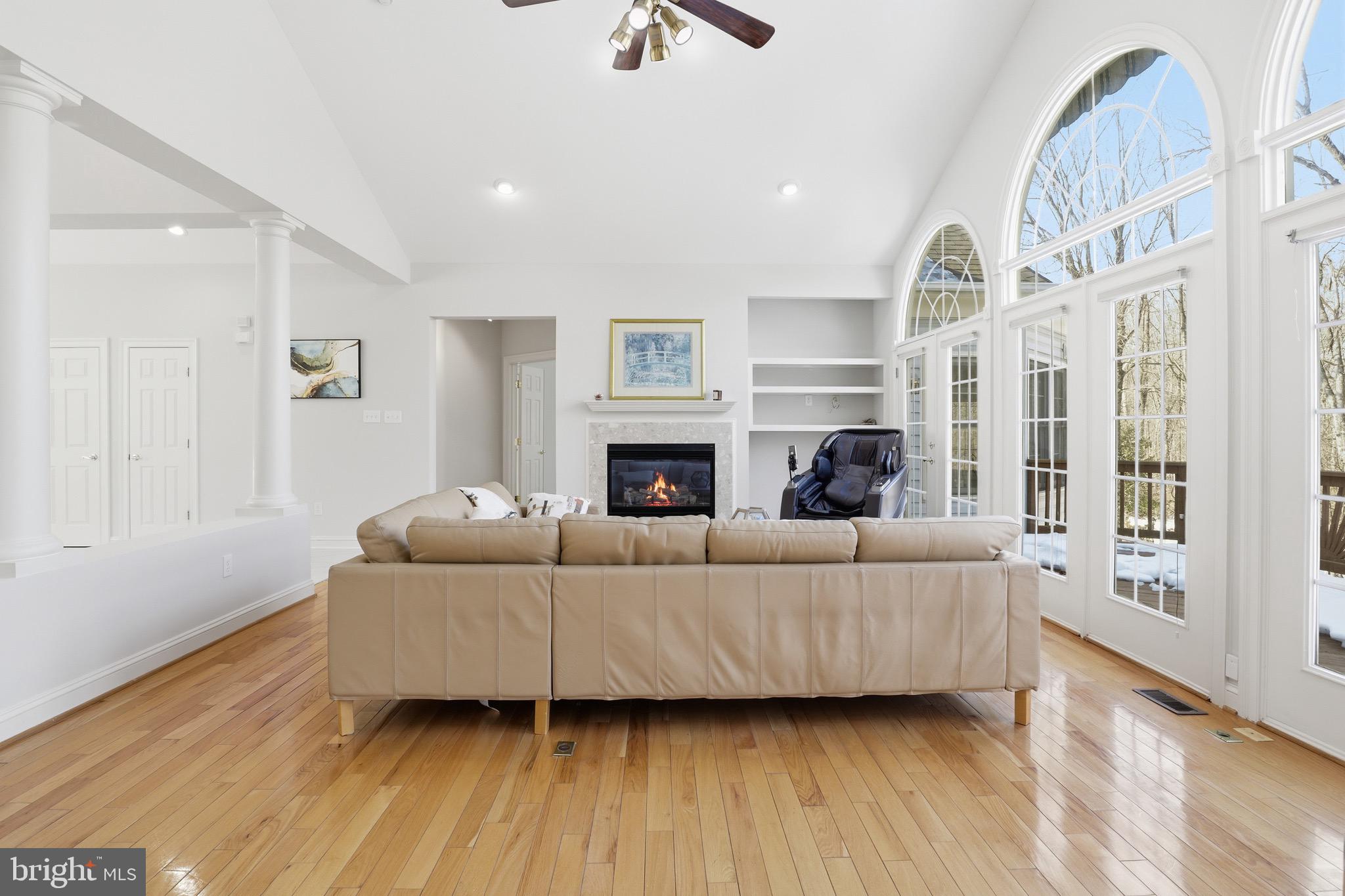 WILLOWS OF POTOMAC - Residential