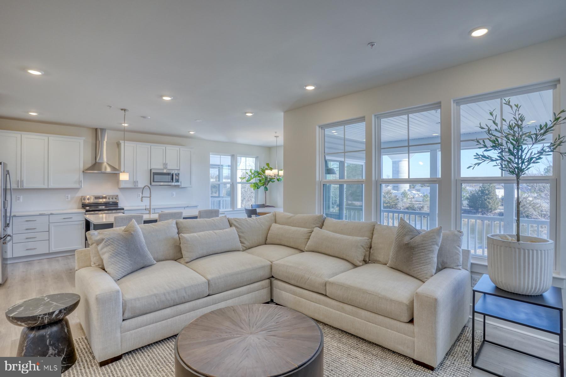 OYSTER HOUSE VILLAGE - Residential