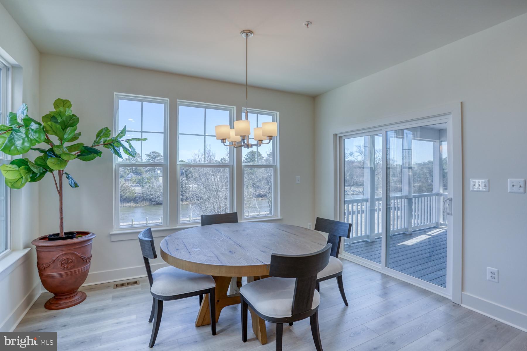 OYSTER HOUSE VILLAGE - Residential