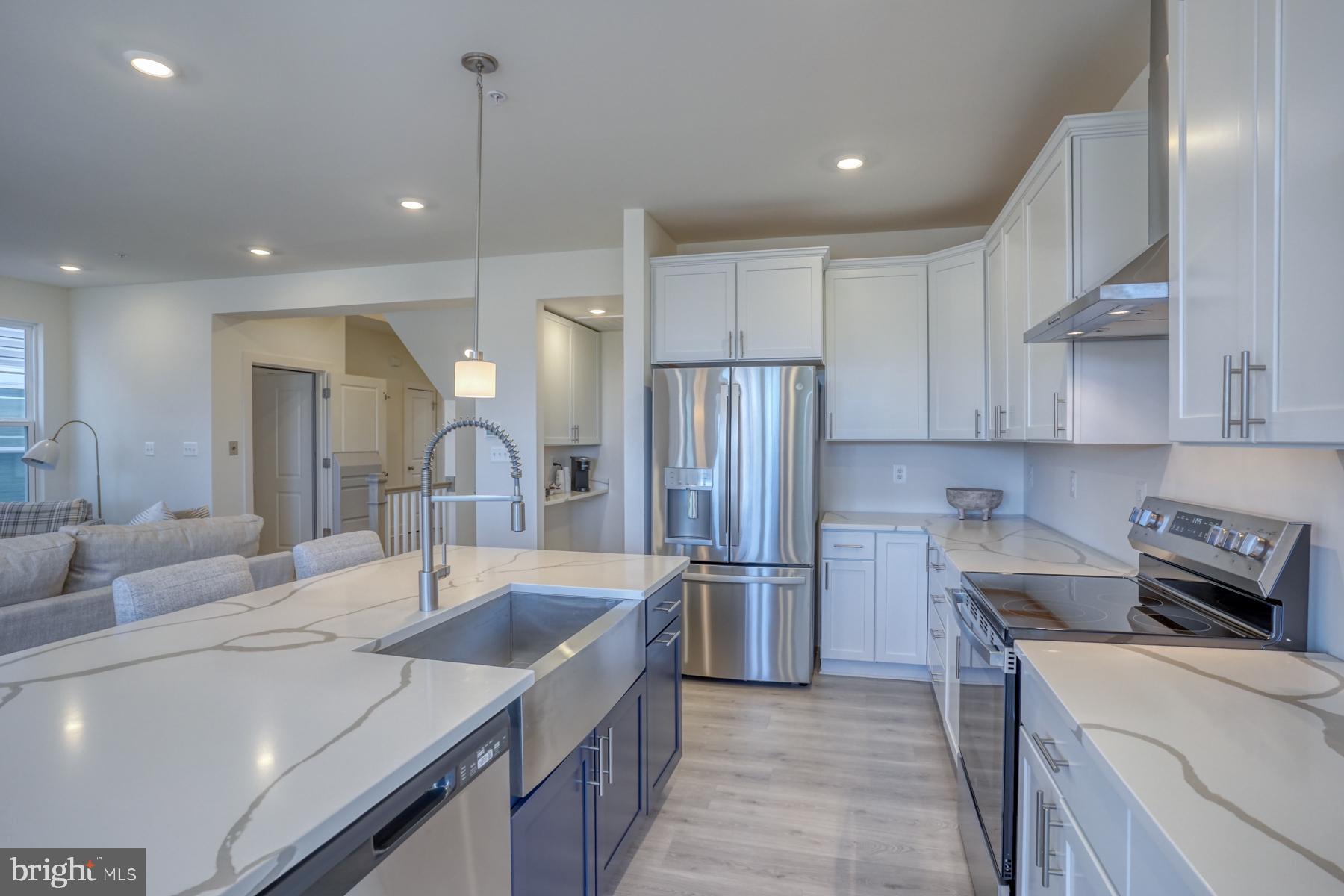 OYSTER HOUSE VILLAGE - Residential