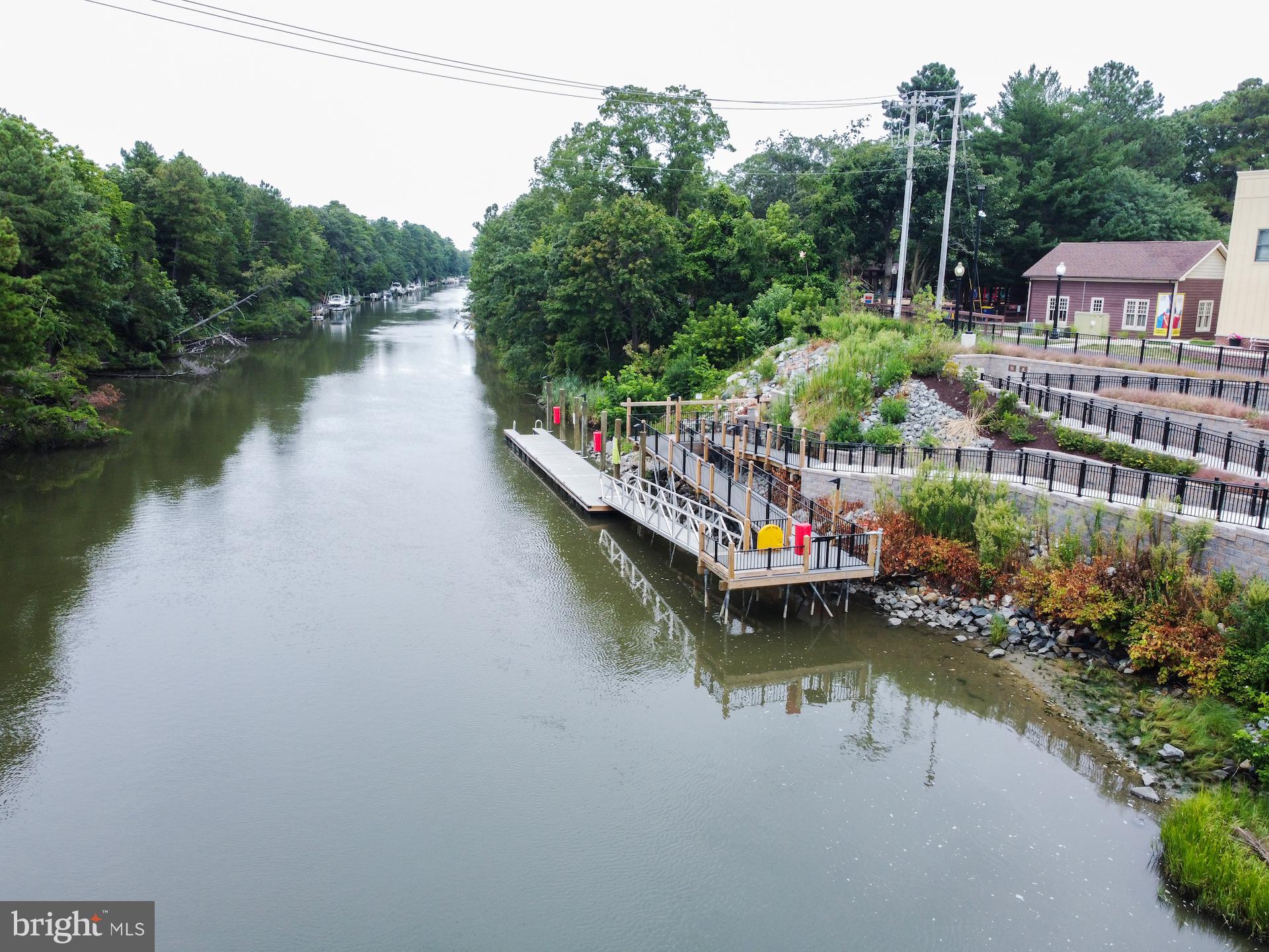 OYSTER HOUSE VILLAGE - Residential