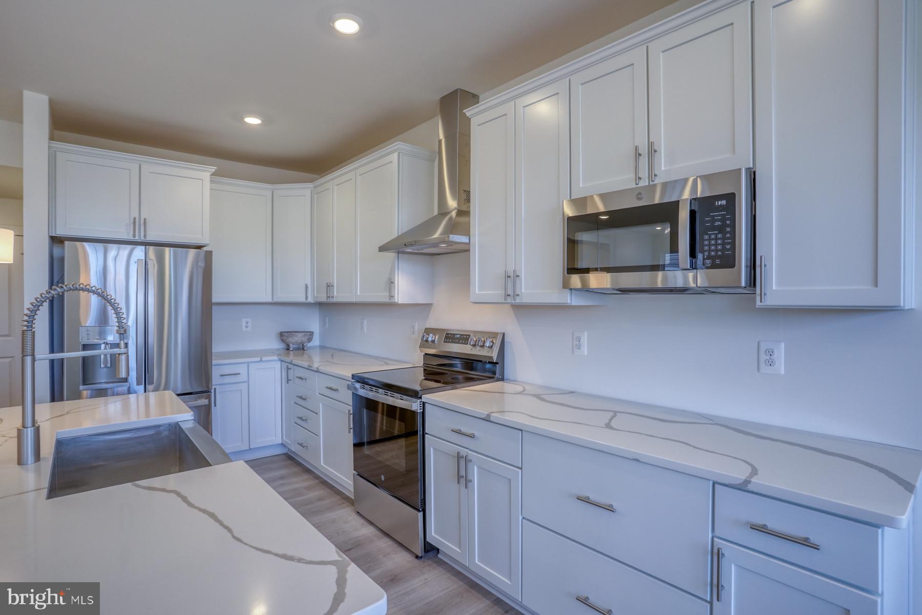 OYSTER HOUSE VILLAGE - Residential