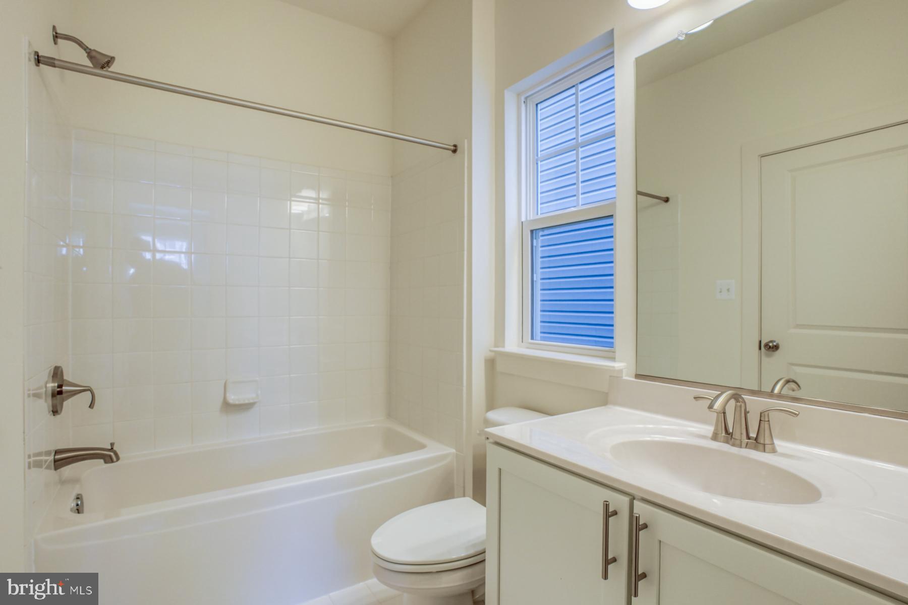 OYSTER HOUSE VILLAGE - Residential