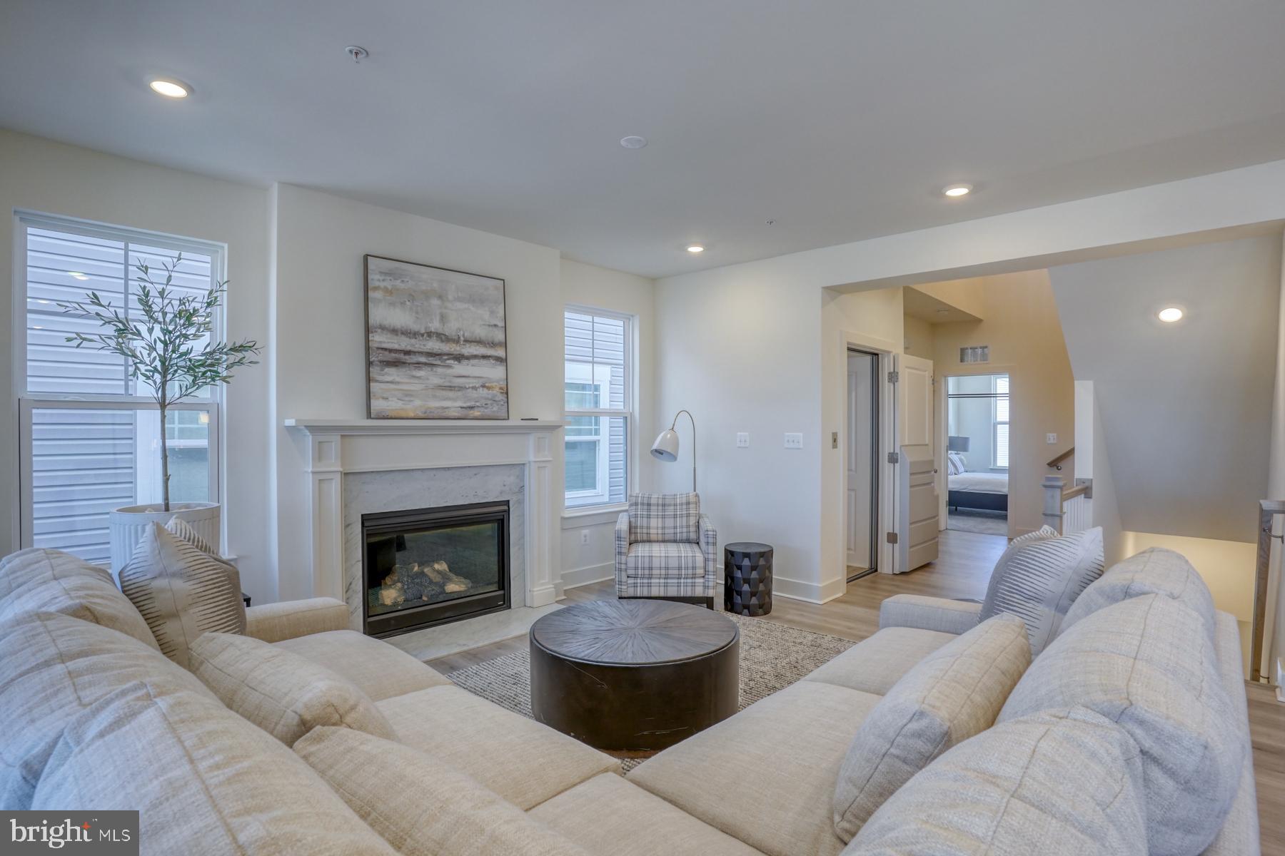 20398 BLUE POINT DRIVE 3