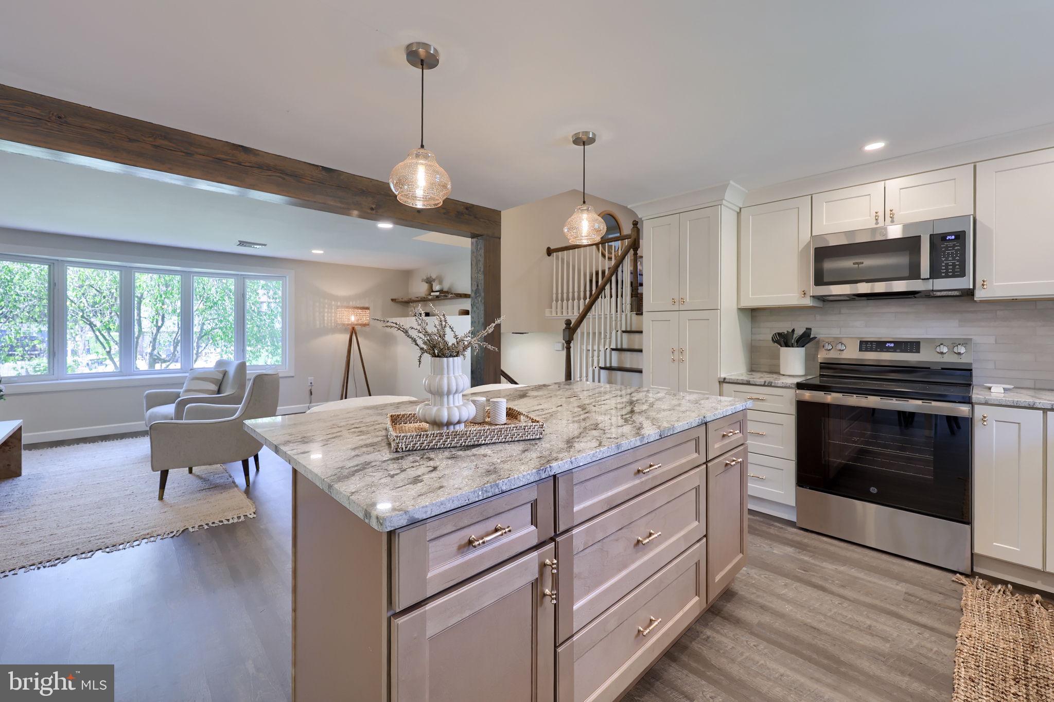 SUNSET TERRACE - Residential