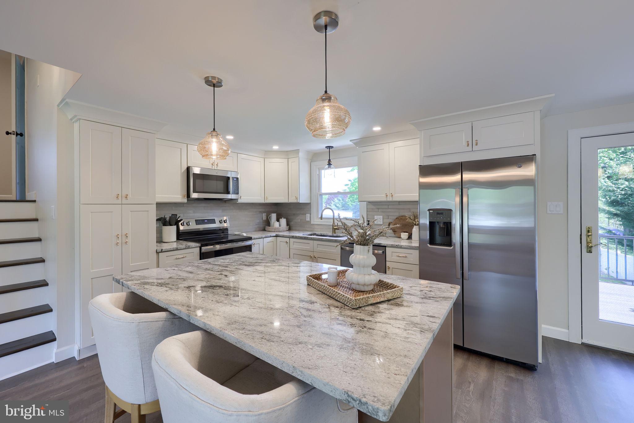 SUNSET TERRACE - Residential