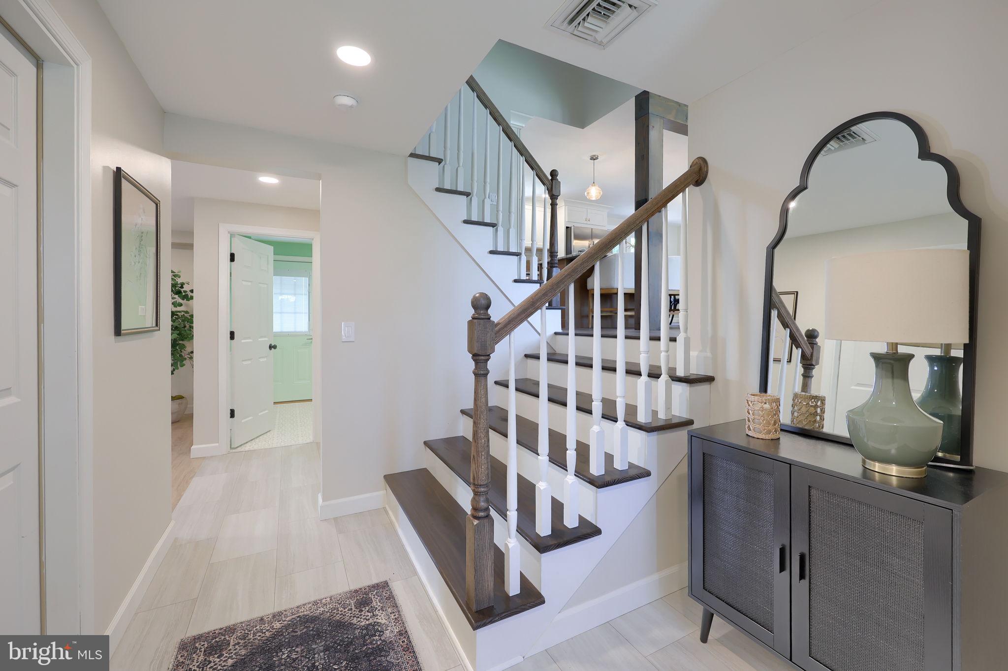SUNSET TERRACE - Residential