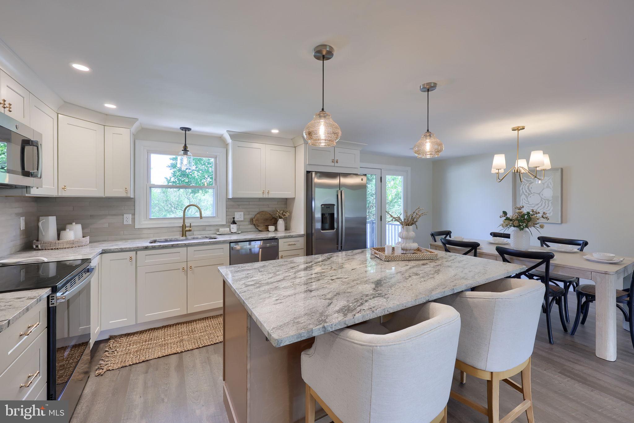 SUNSET TERRACE - Residential