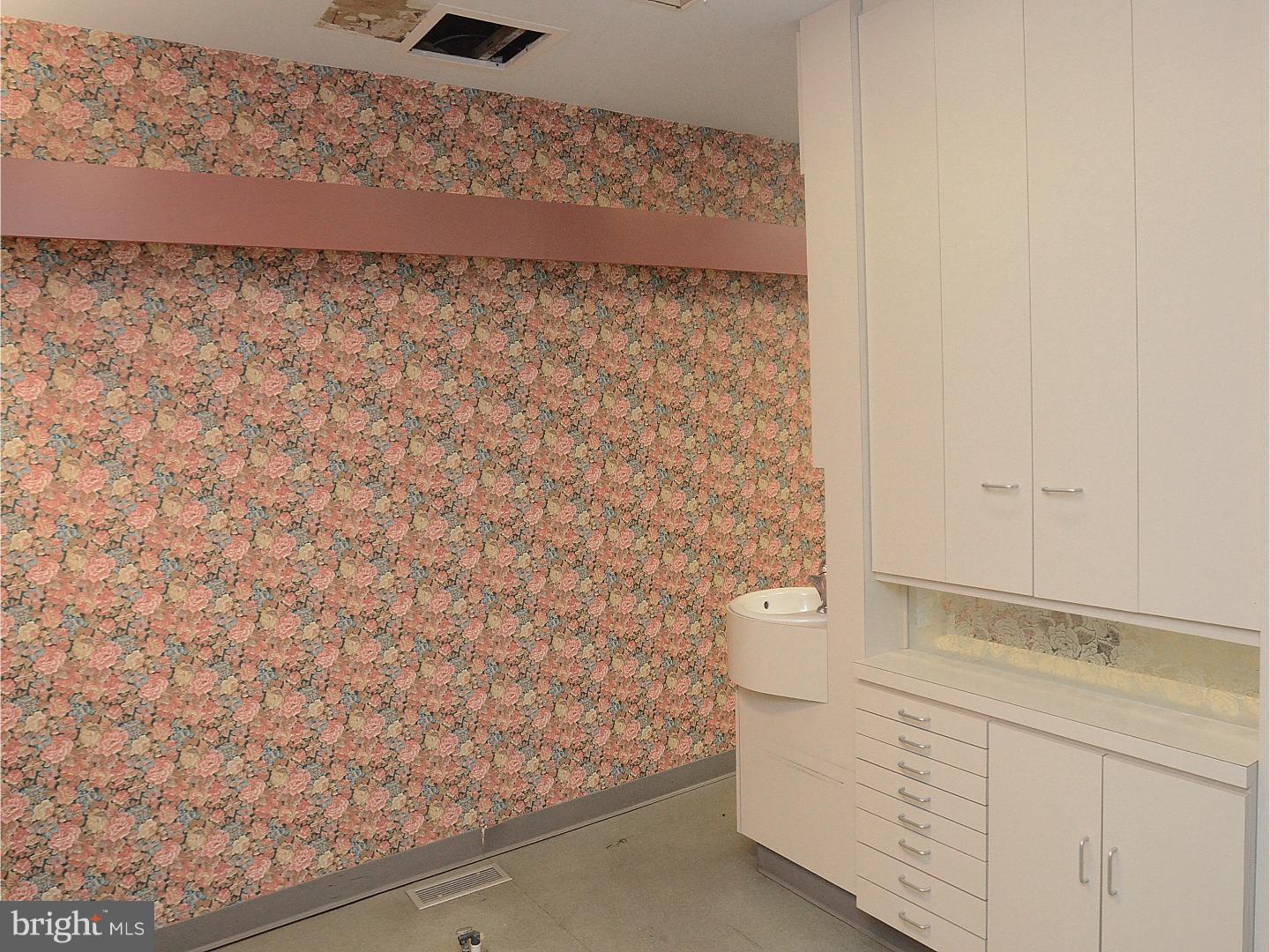 RITTENHOUSE SQUARE - Residential Income