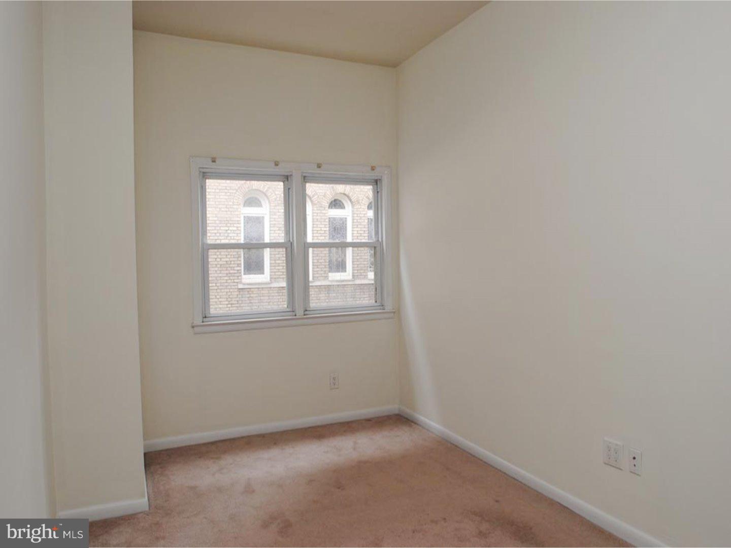 RITTENHOUSE SQUARE - Residential Income