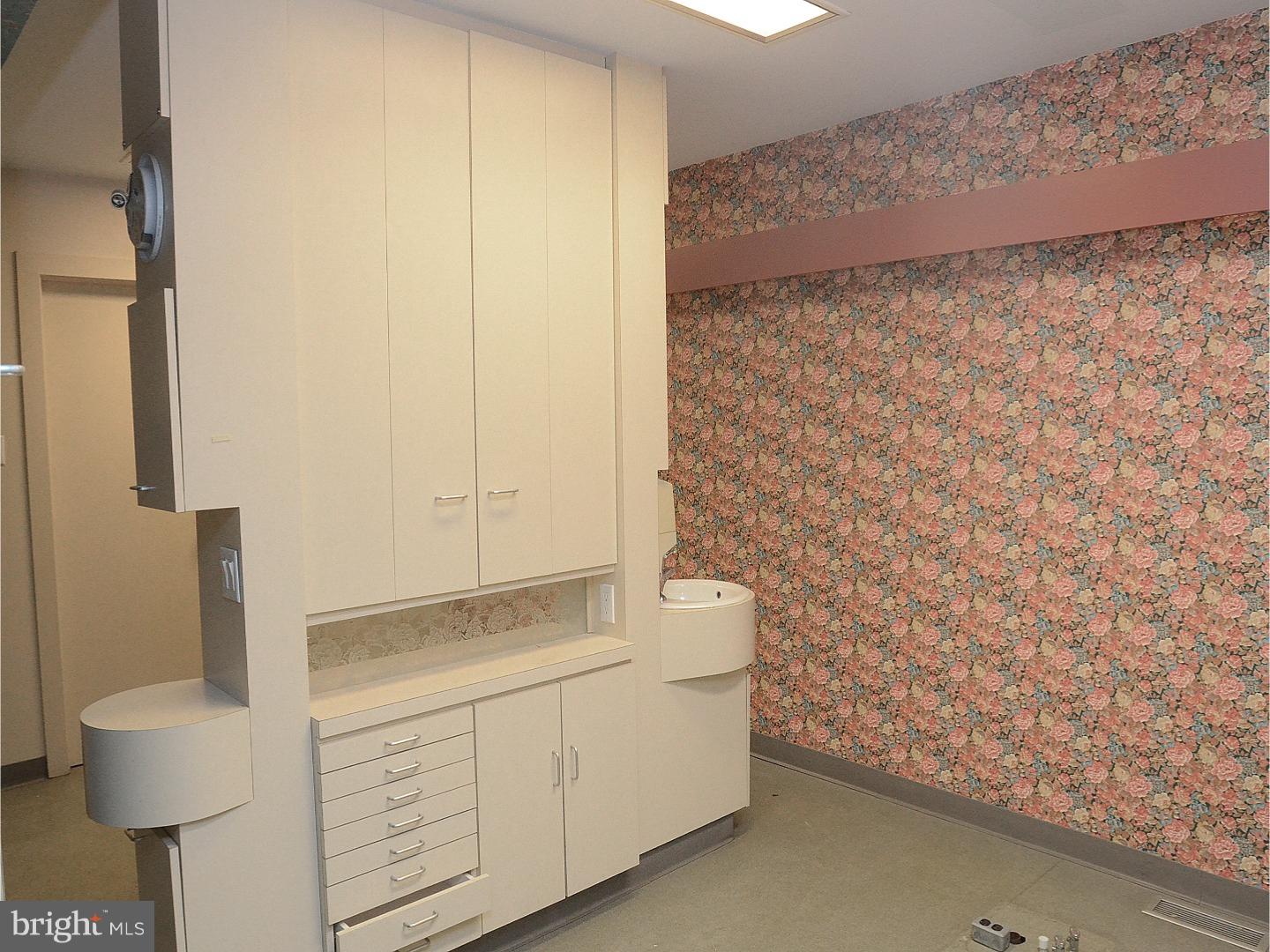 RITTENHOUSE SQUARE - Residential Income