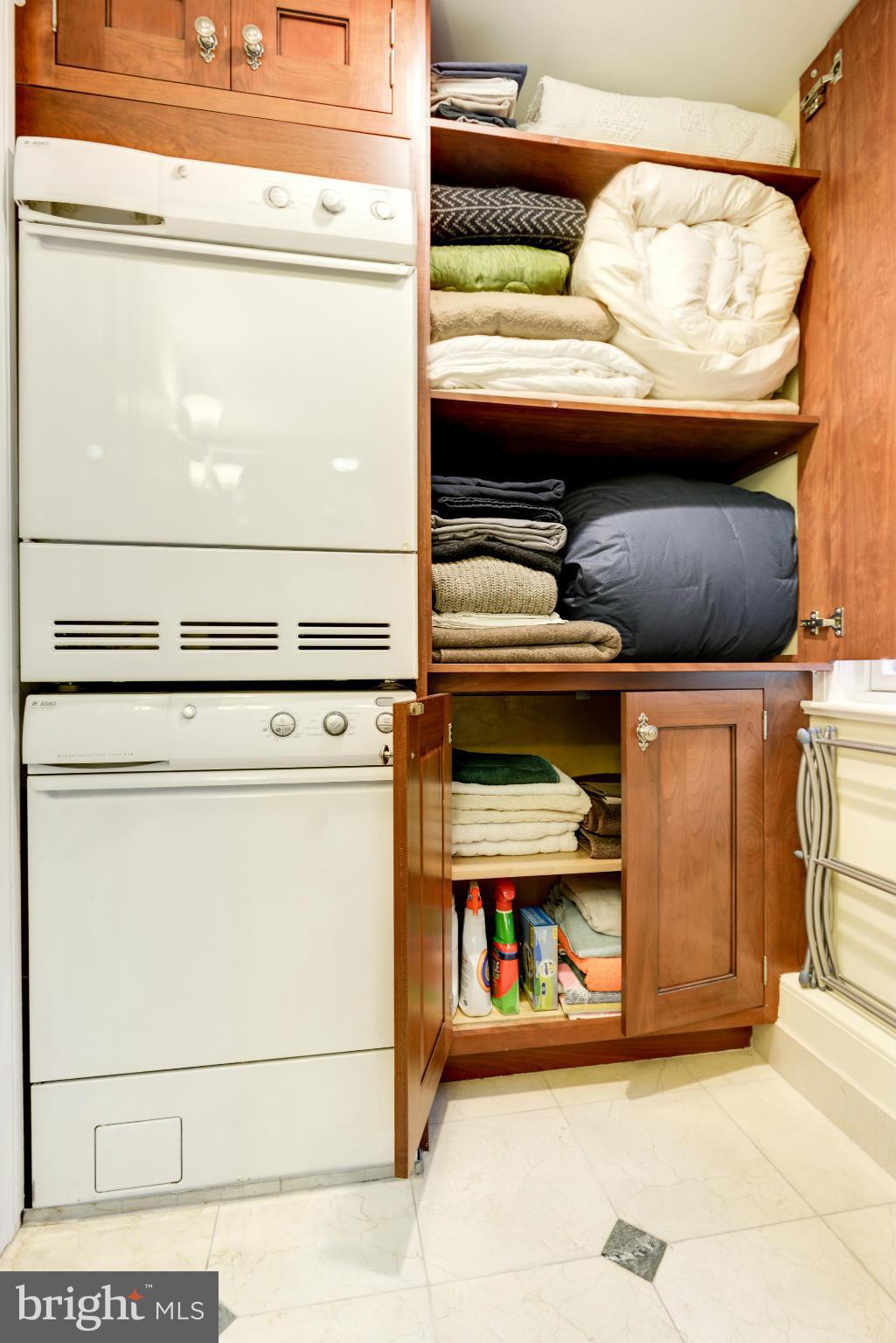 ALEXANDRIA - Residential