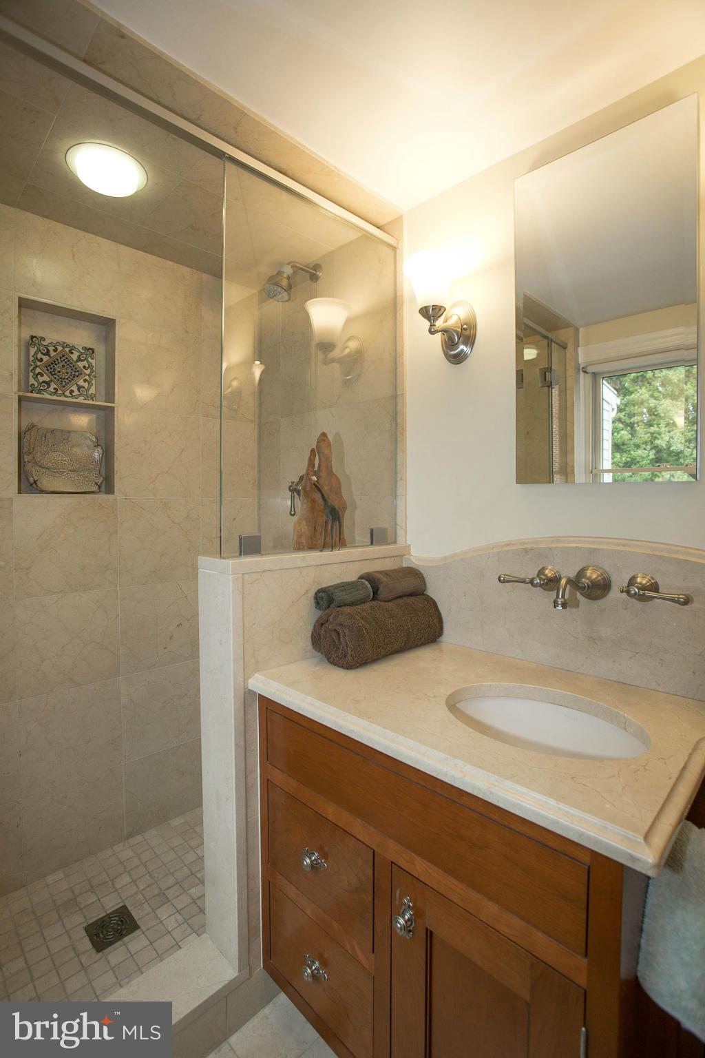 ALEXANDRIA - Residential