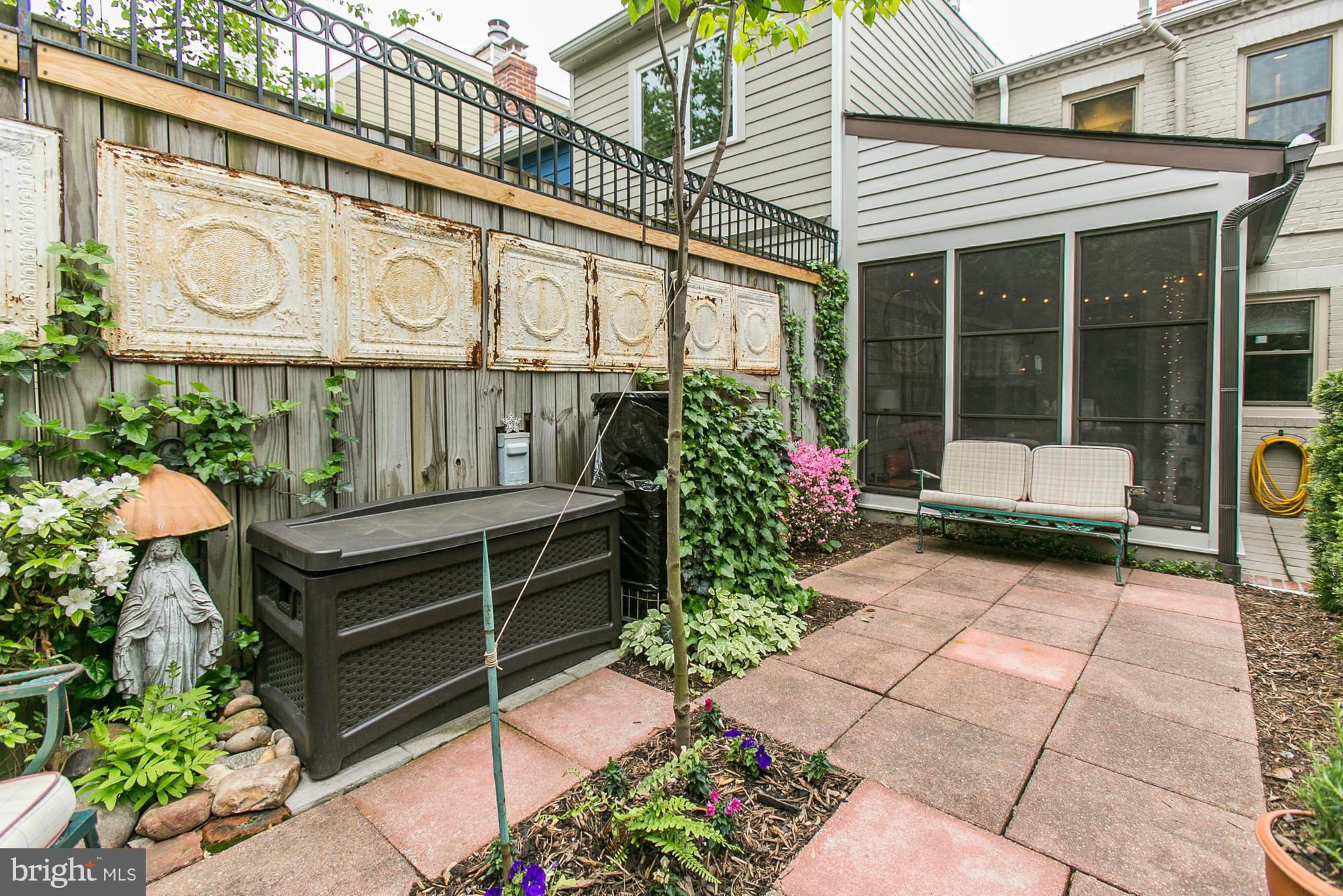 ALEXANDRIA - Residential