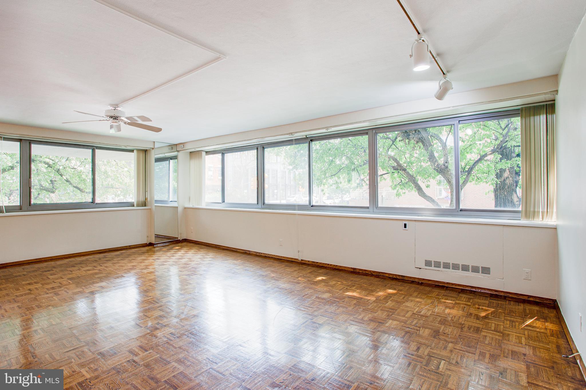 FAIRMOUNT - Residential