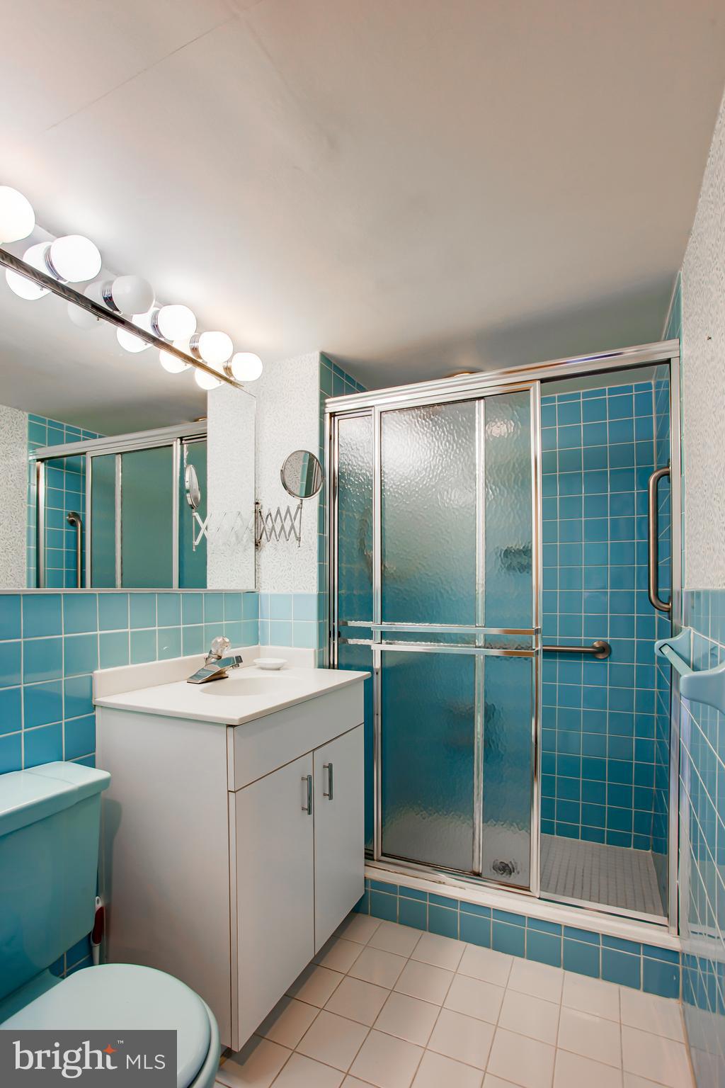 FAIRMOUNT - Residential