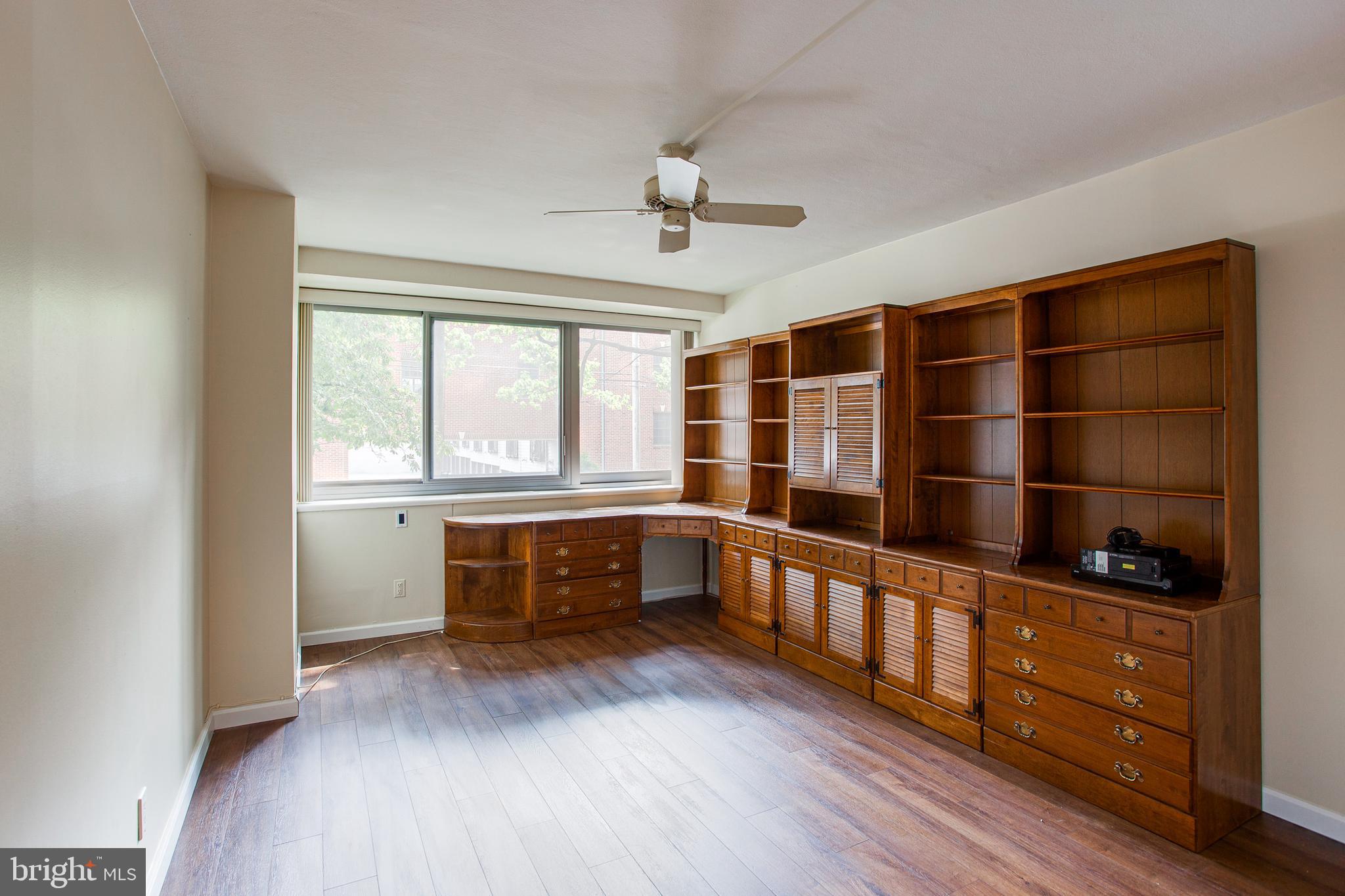 FAIRMOUNT - Residential