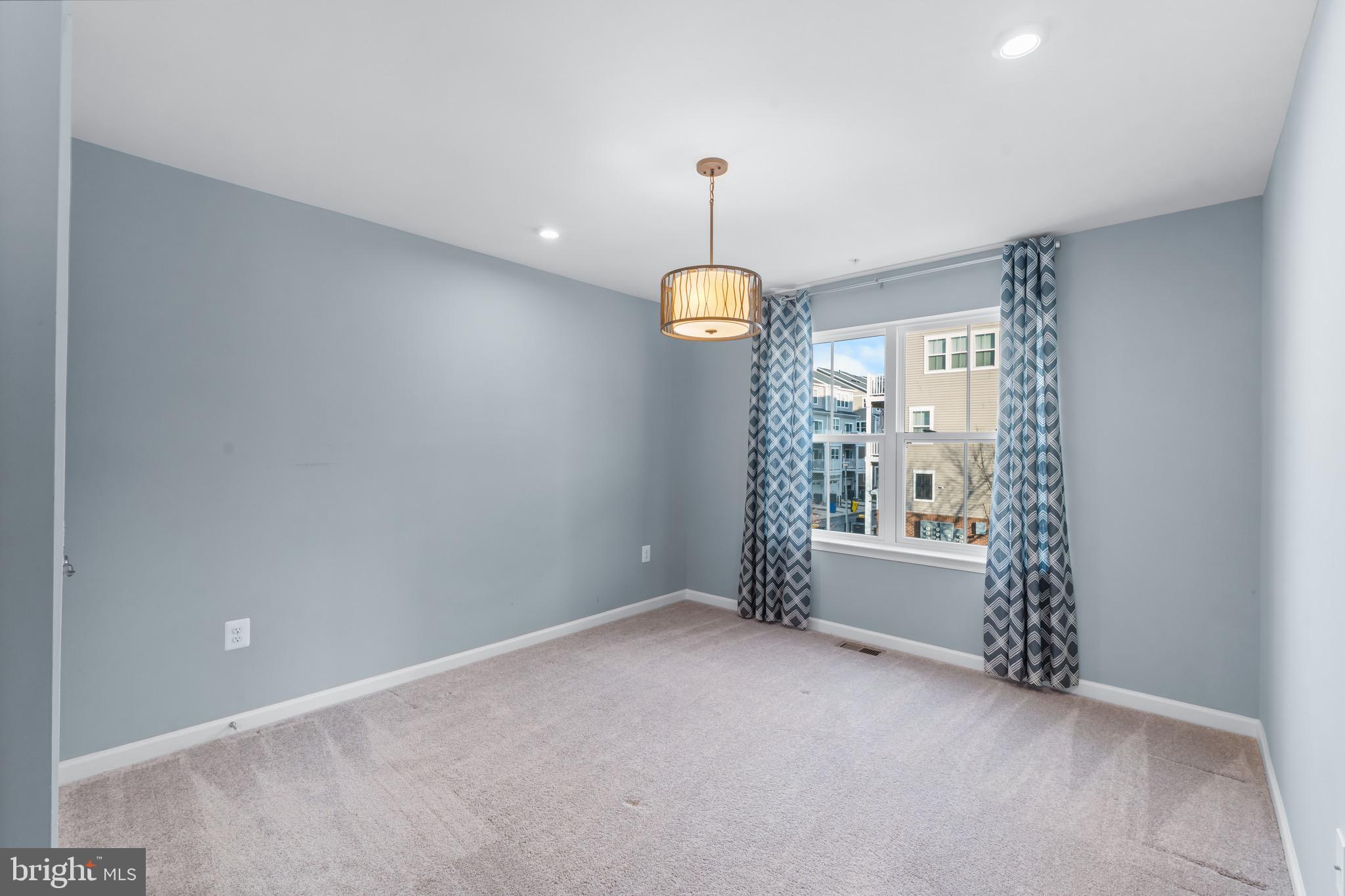 RIVERWALK AT CROFTON - Residential Lease