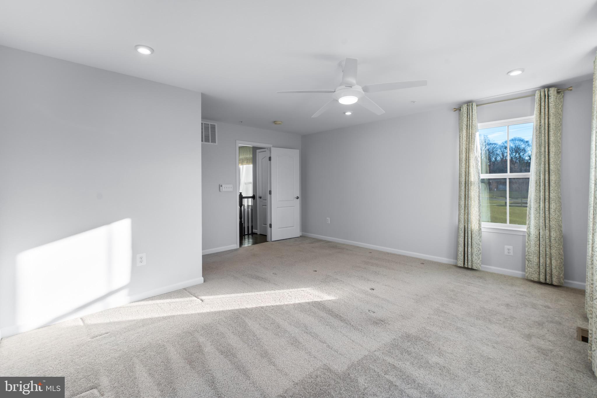 RIVERWALK AT CROFTON - Residential Lease