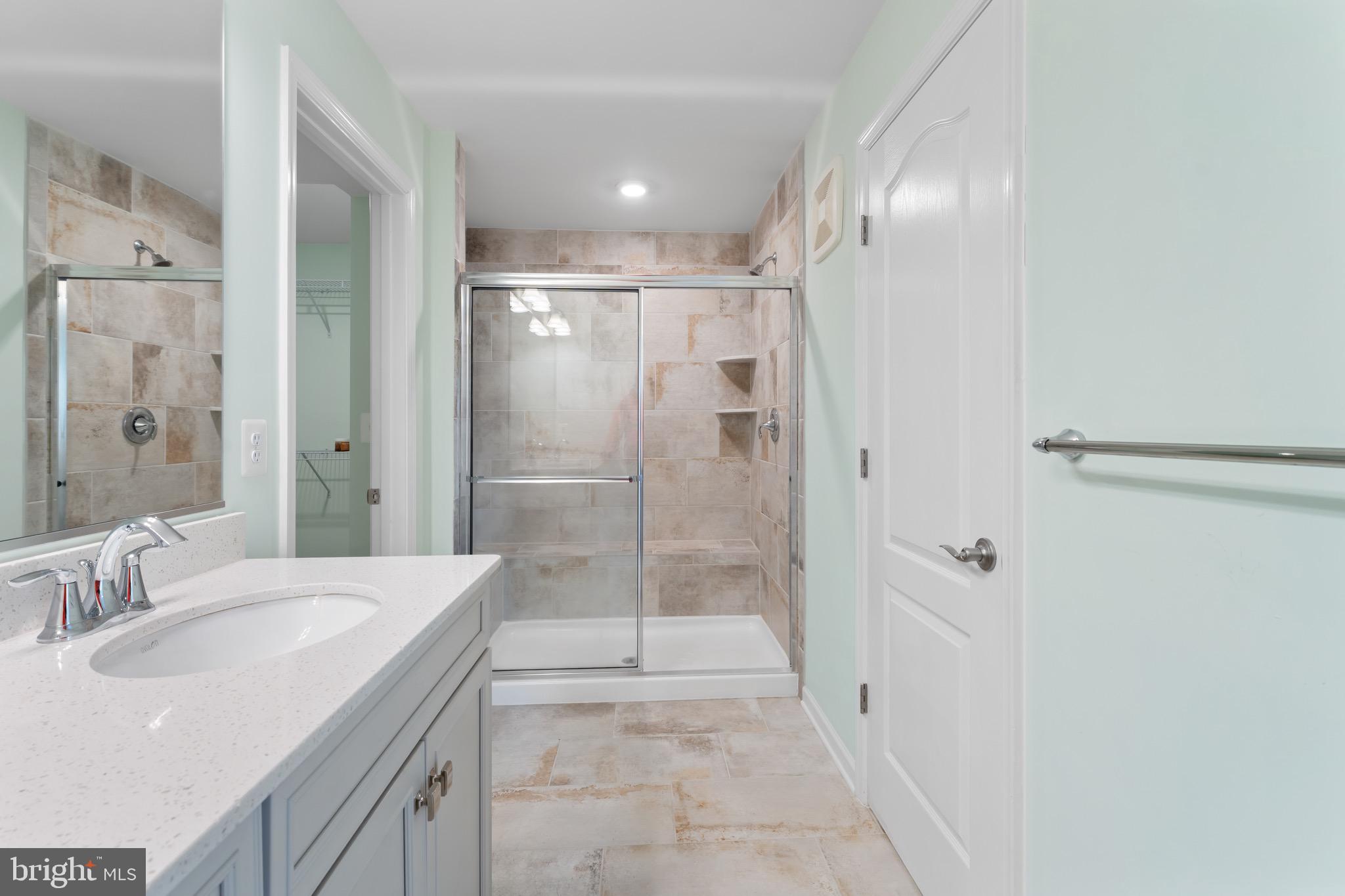 RIVERWALK AT CROFTON - Residential Lease