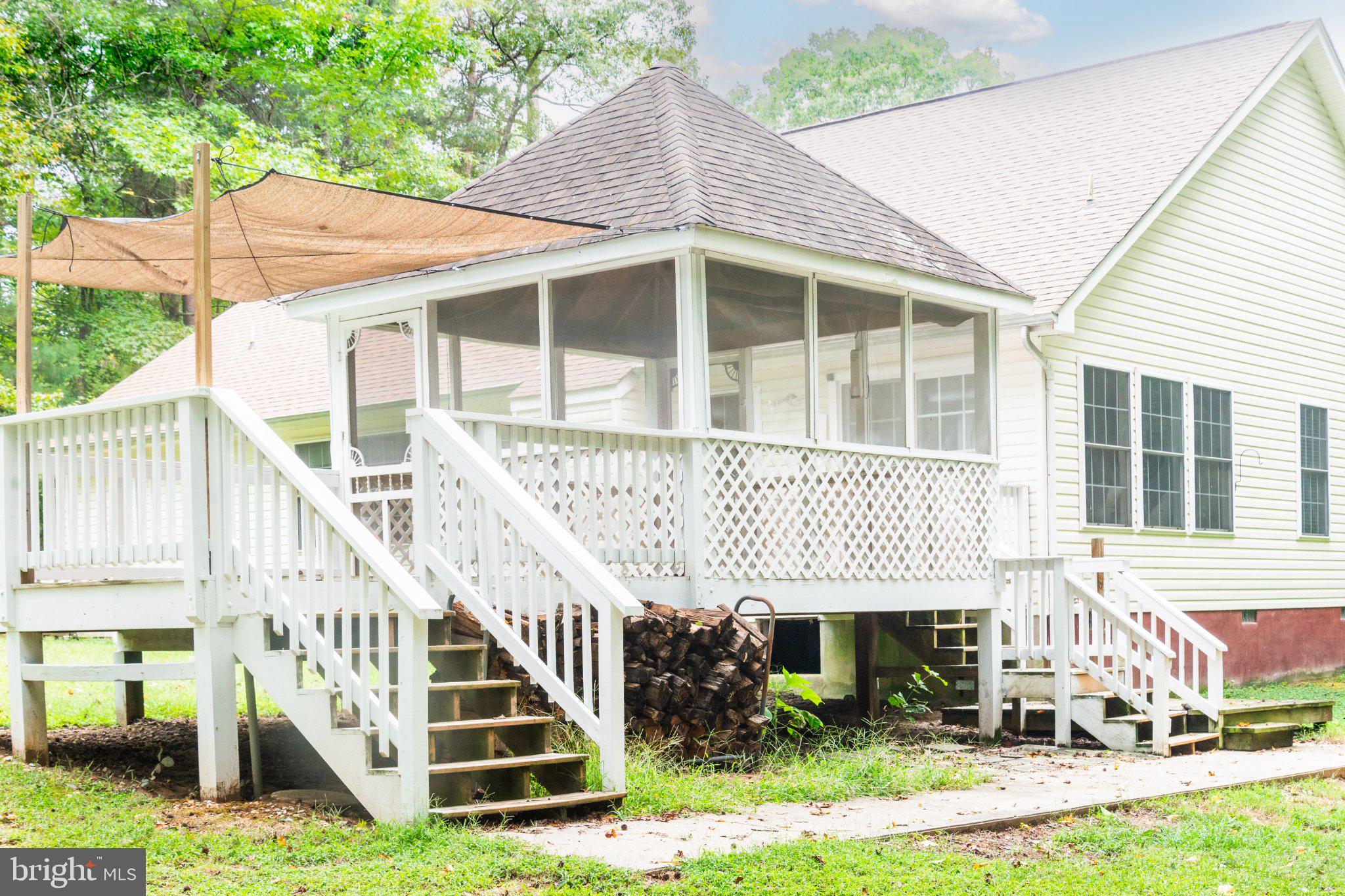 171 LANDS END DRIVE