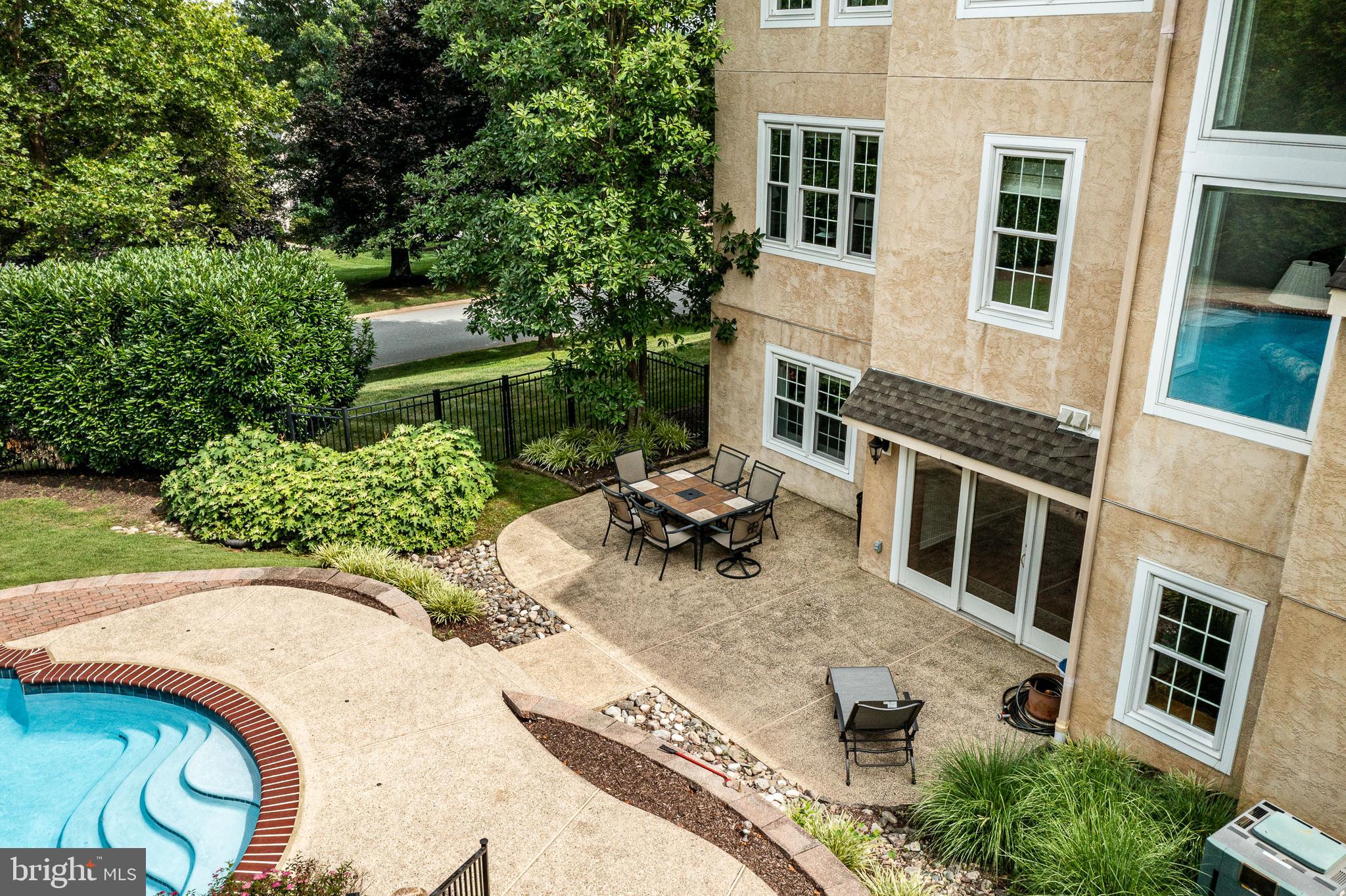 STEEPLECHASE - Residential