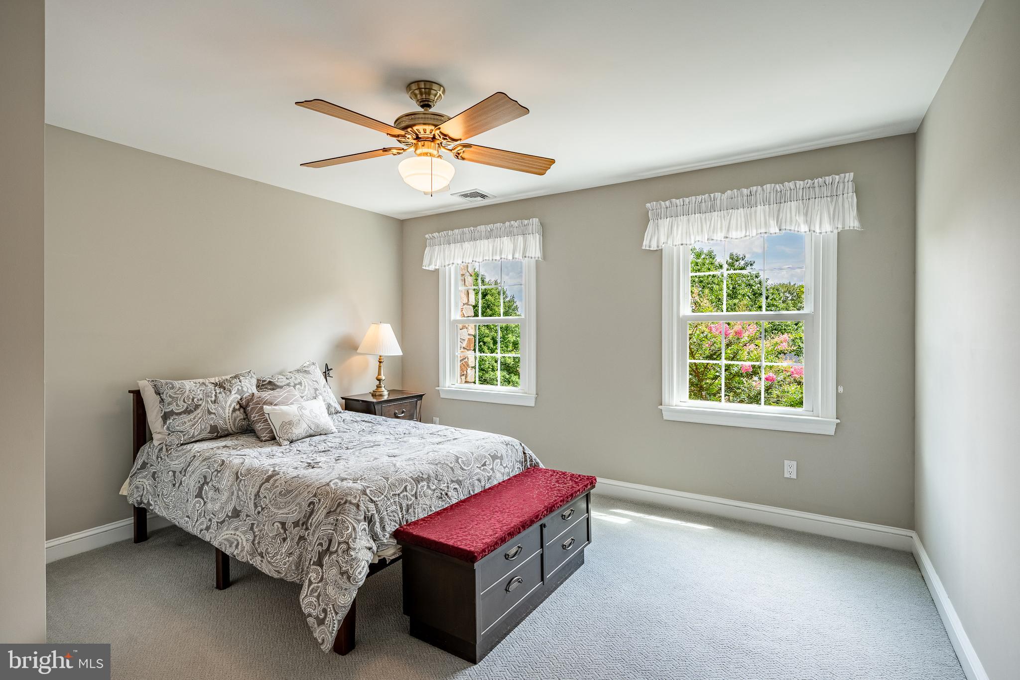 STEEPLECHASE - Residential