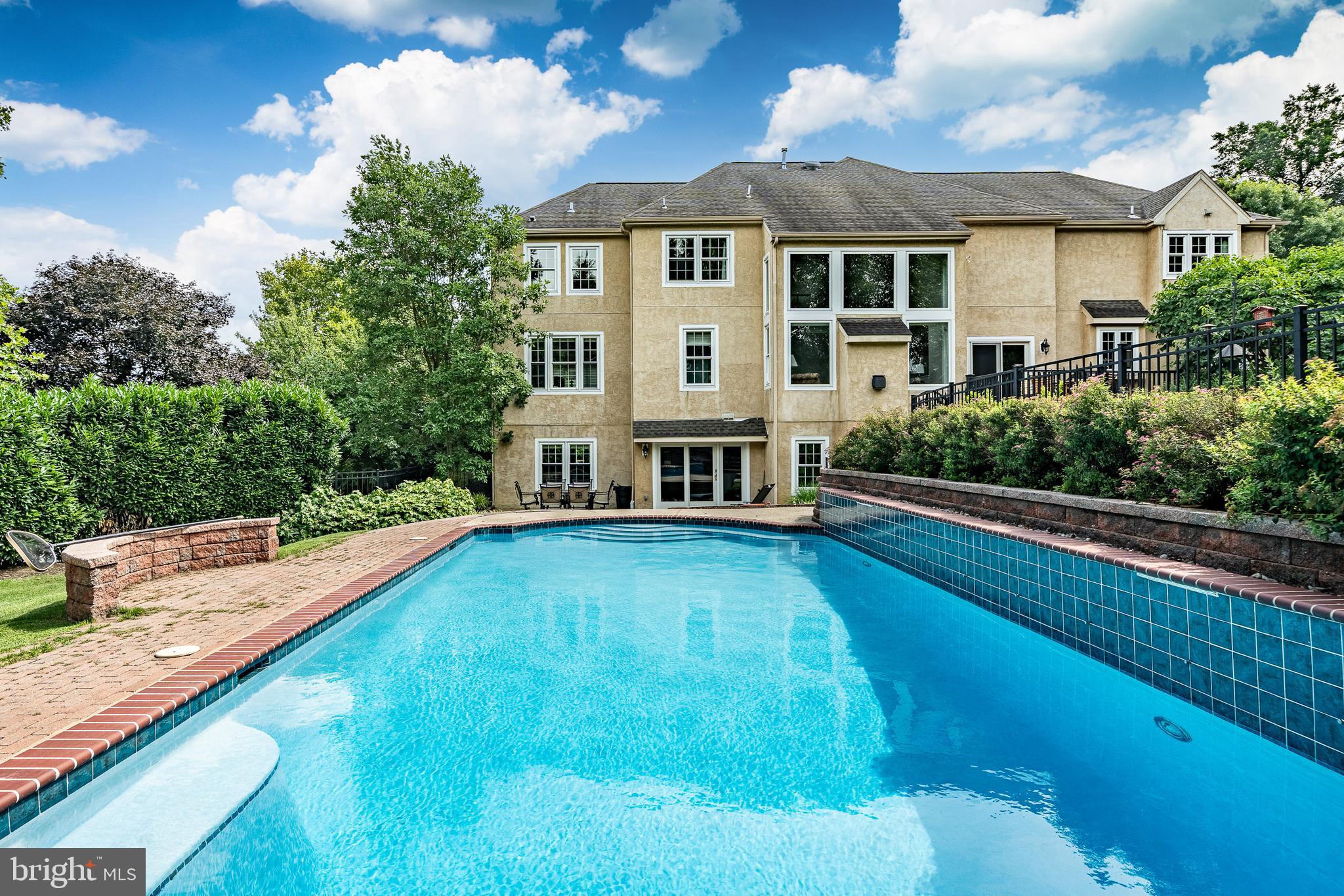 STEEPLECHASE - Residential