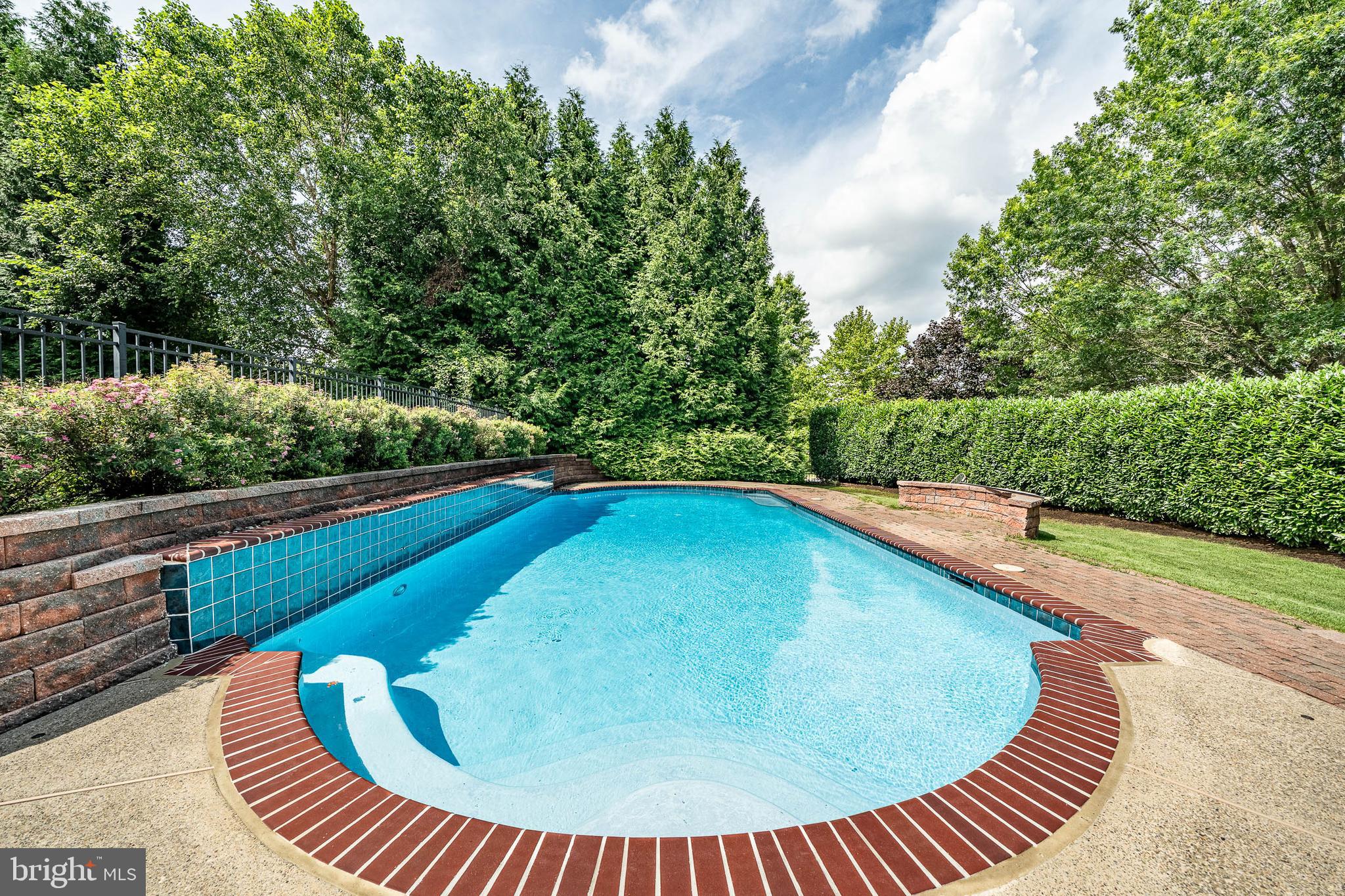 STEEPLECHASE - Residential