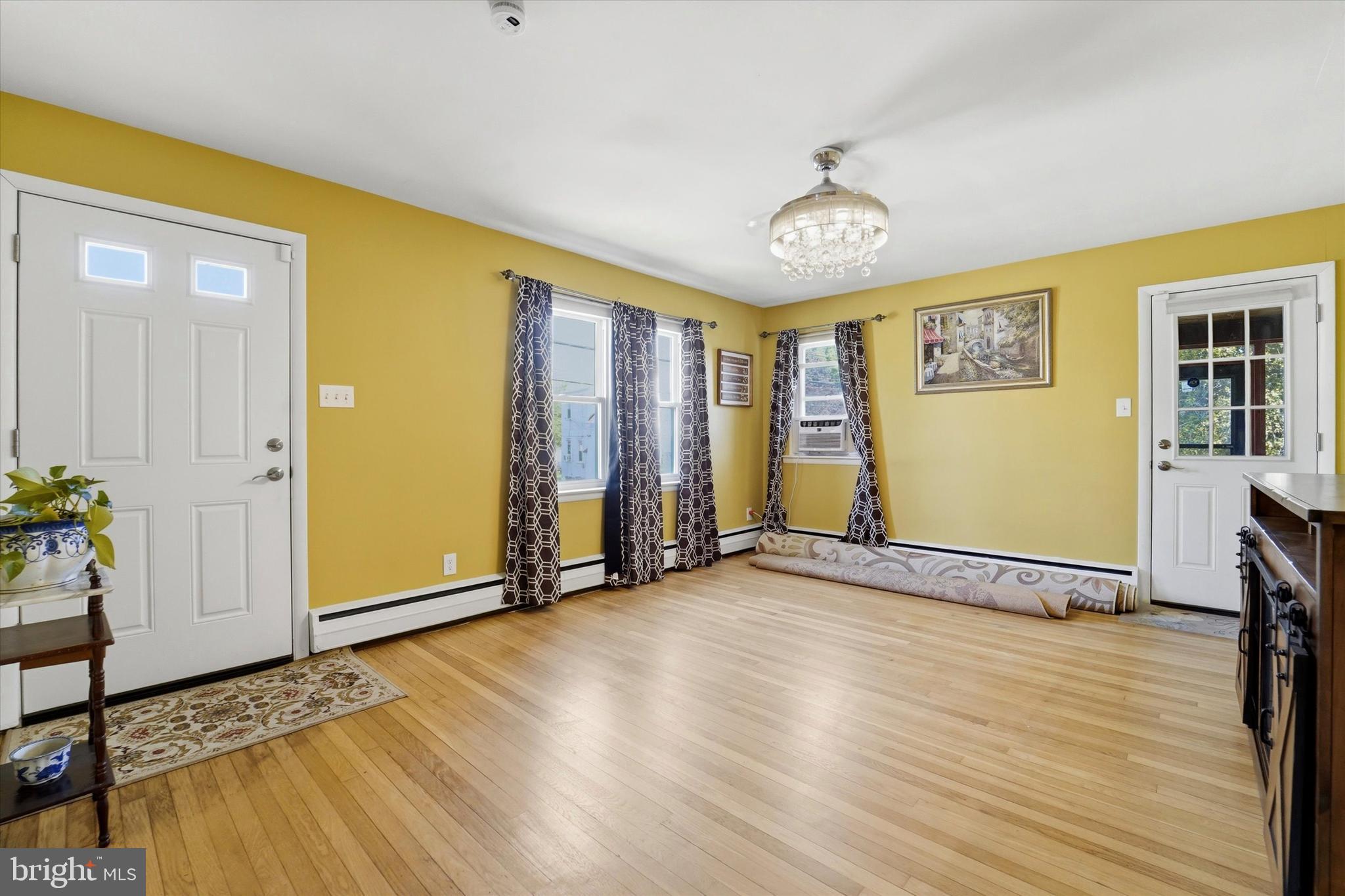 SHARON HILL - Residential