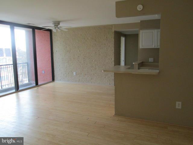 TWENTY-ONE - Residential